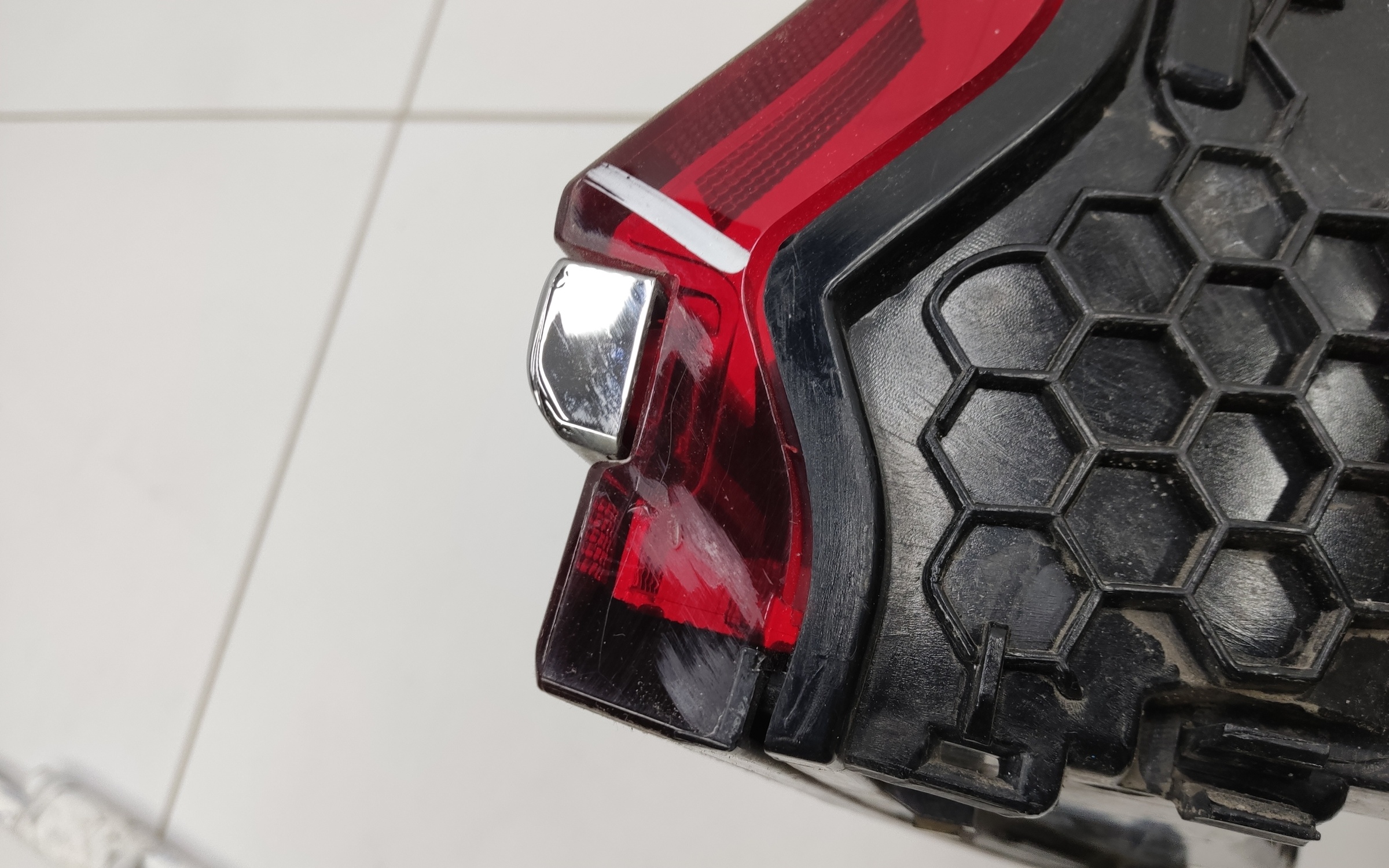 Фонарь задний левый наружный Geely Atlas Pro