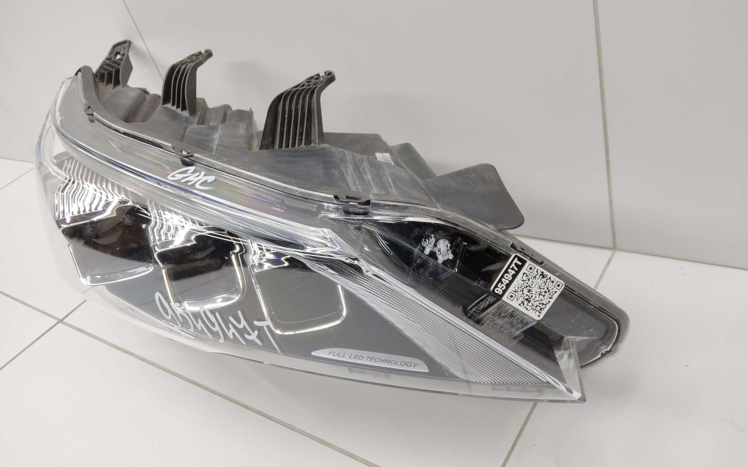 Фара передняя правая GAC GS5 LED