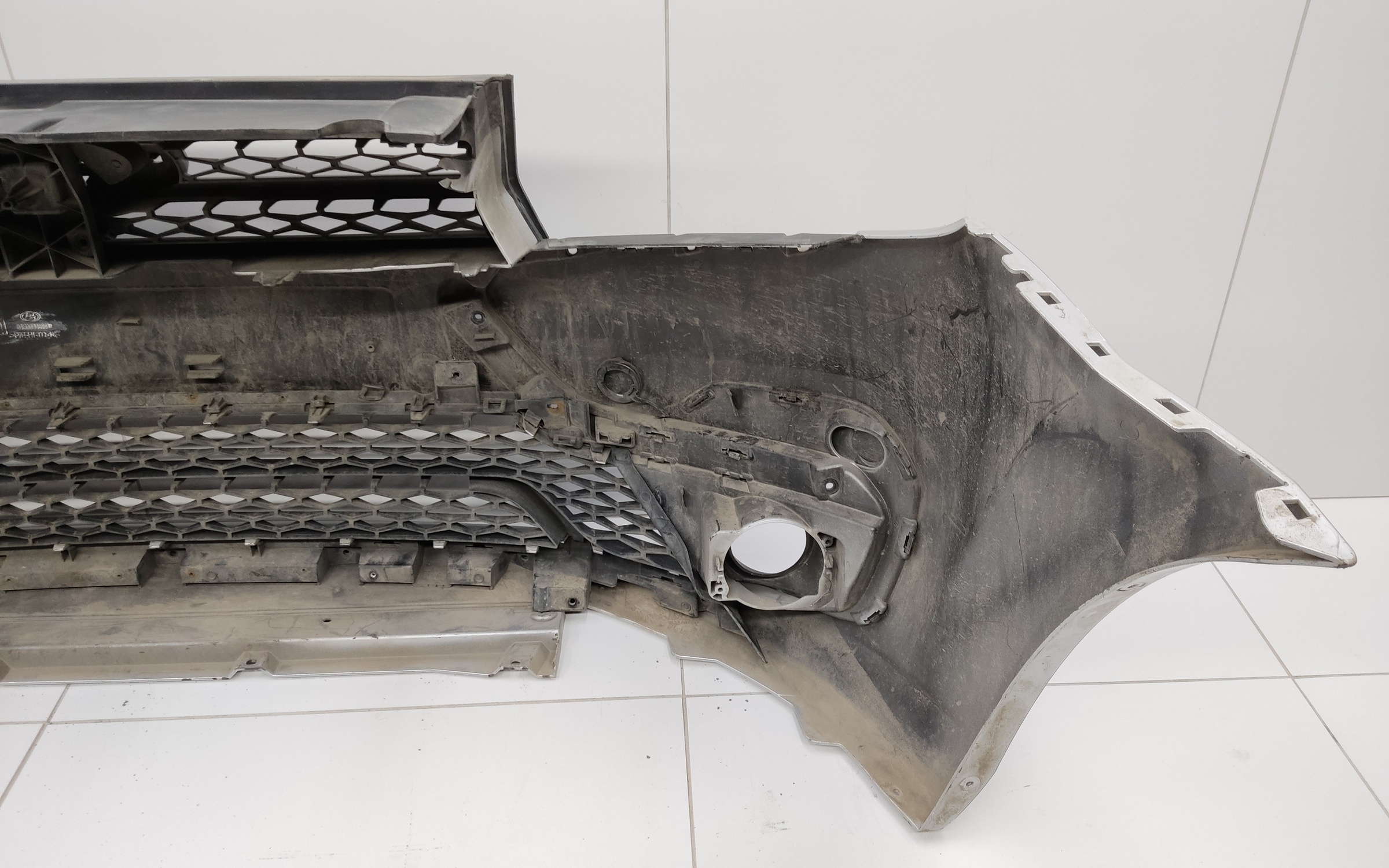 Бампер передний Lada Largus 1 Restail