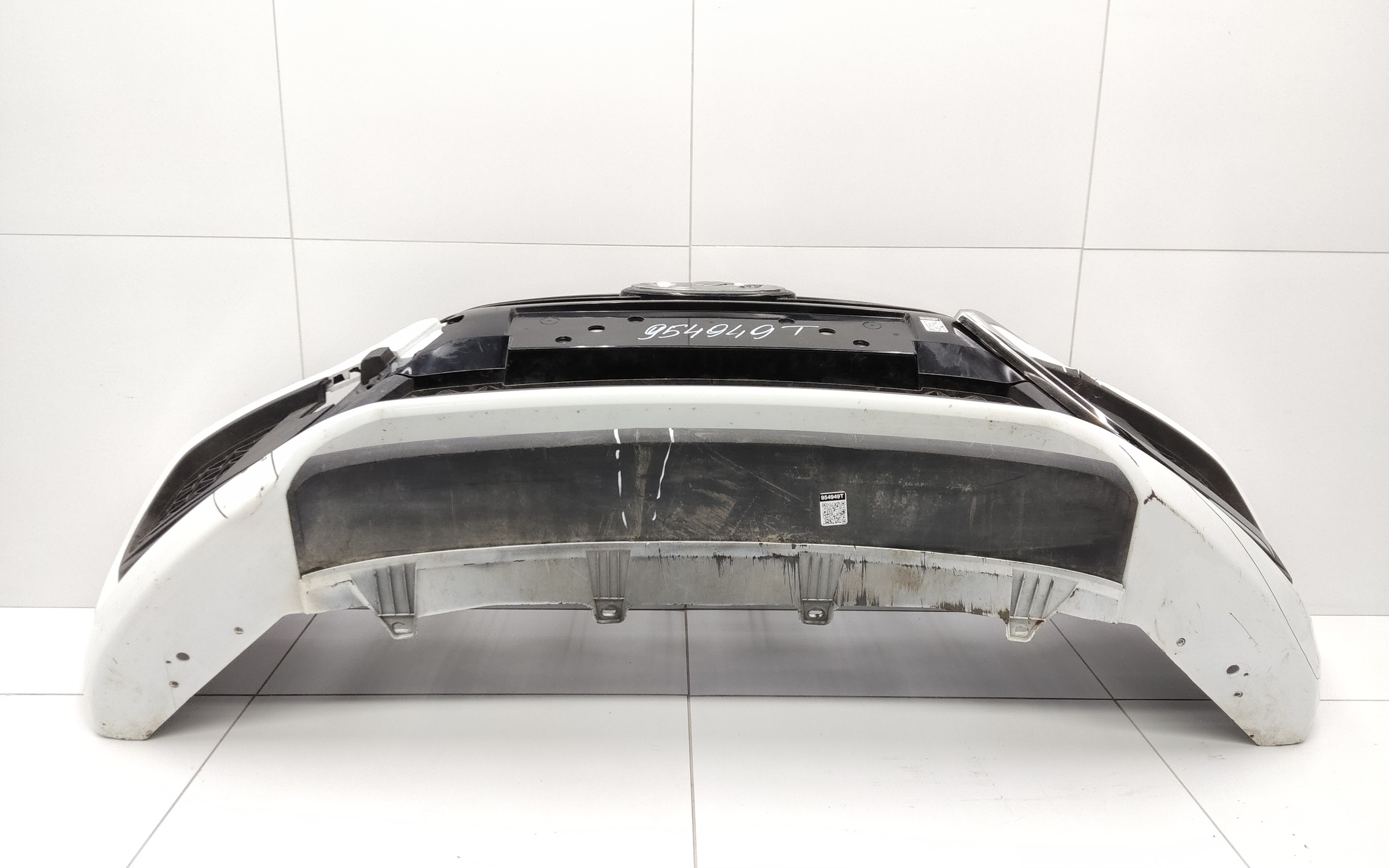 Бампер передний Lada Vesta 1 Restail