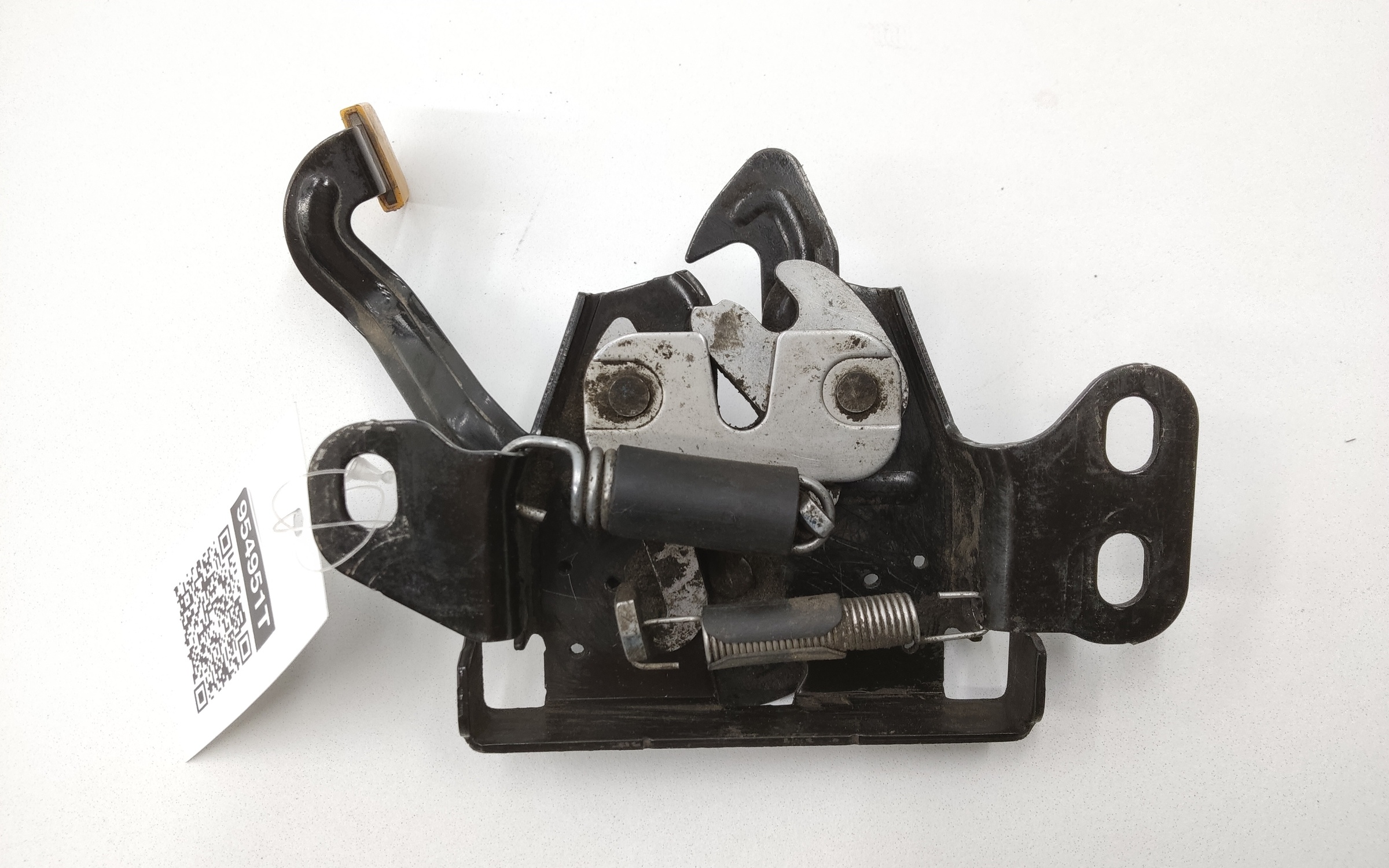 Замок капота Geely Coolray механический