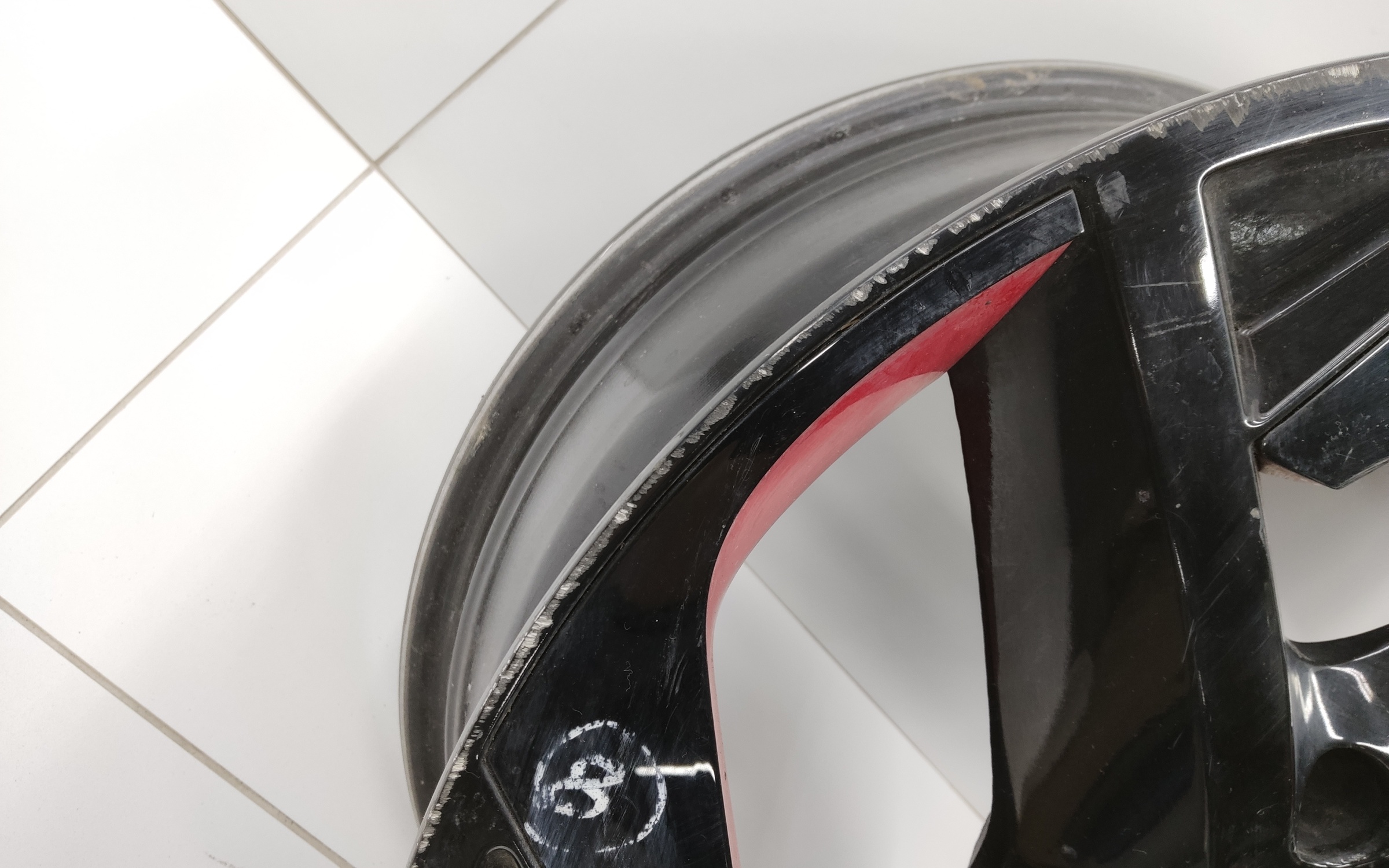 Диск колеса литой Omoda C5 R18 красный