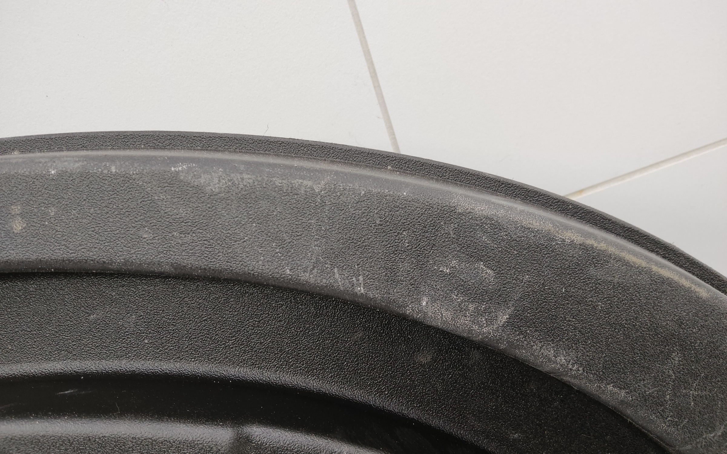 Накладка запасного колеса Toyota Camry V70