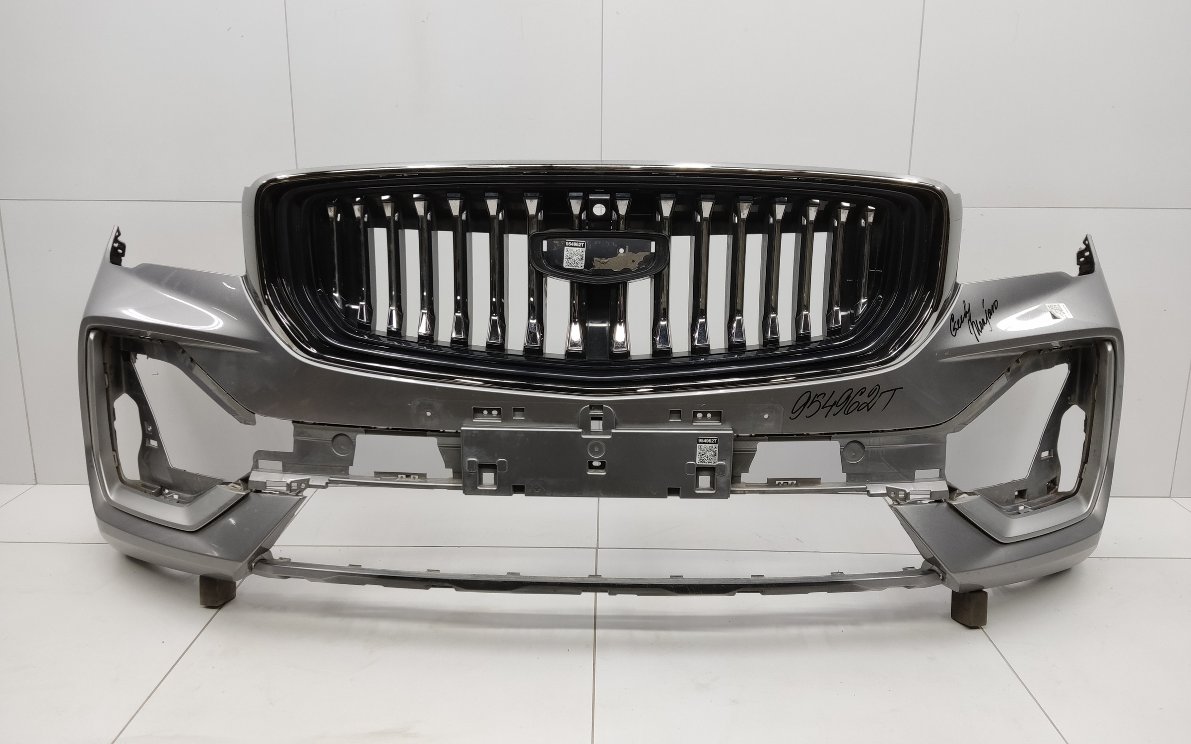 Бампер передний Geely Monjaro