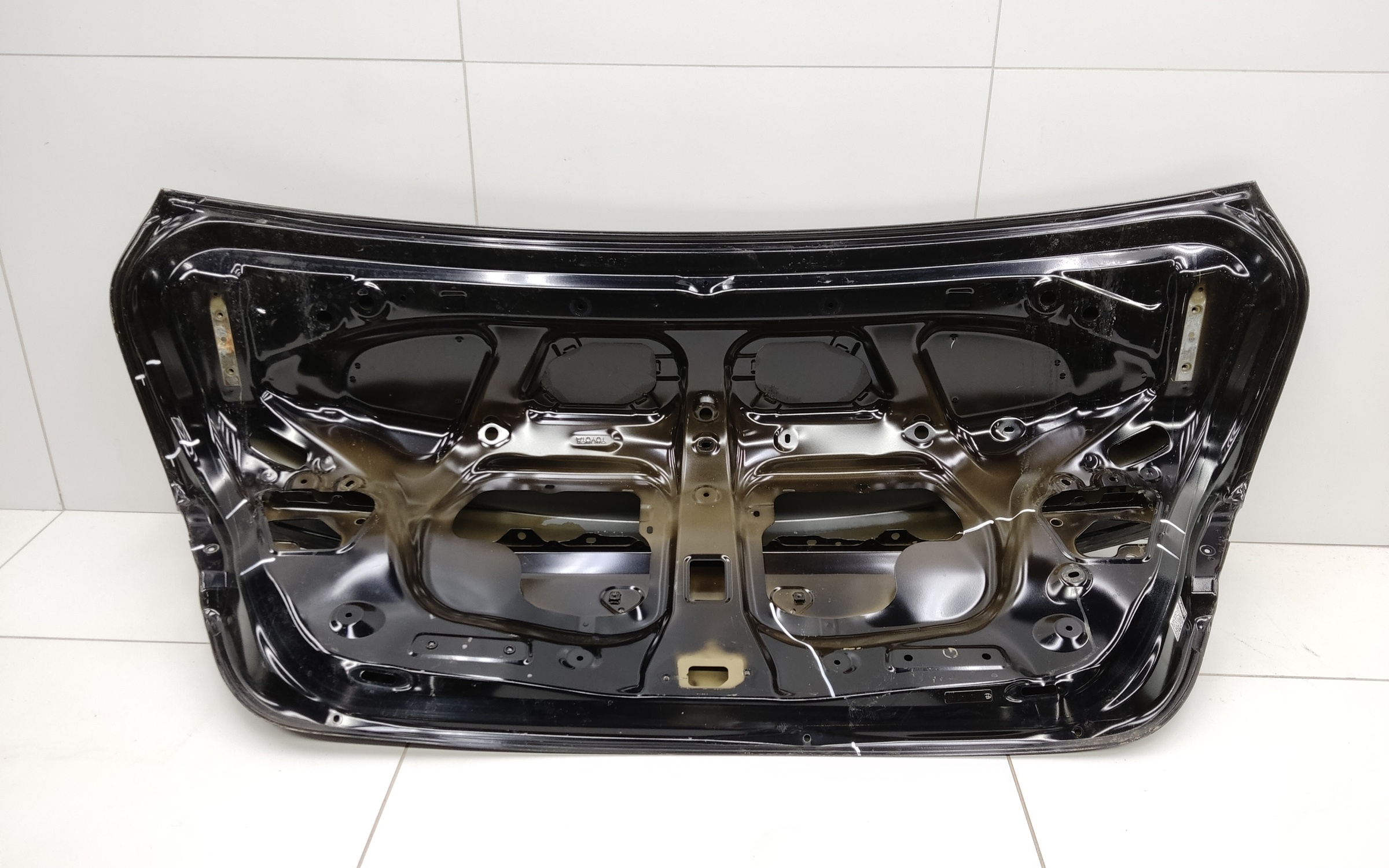 Крышка багажника Toyota Camry V70