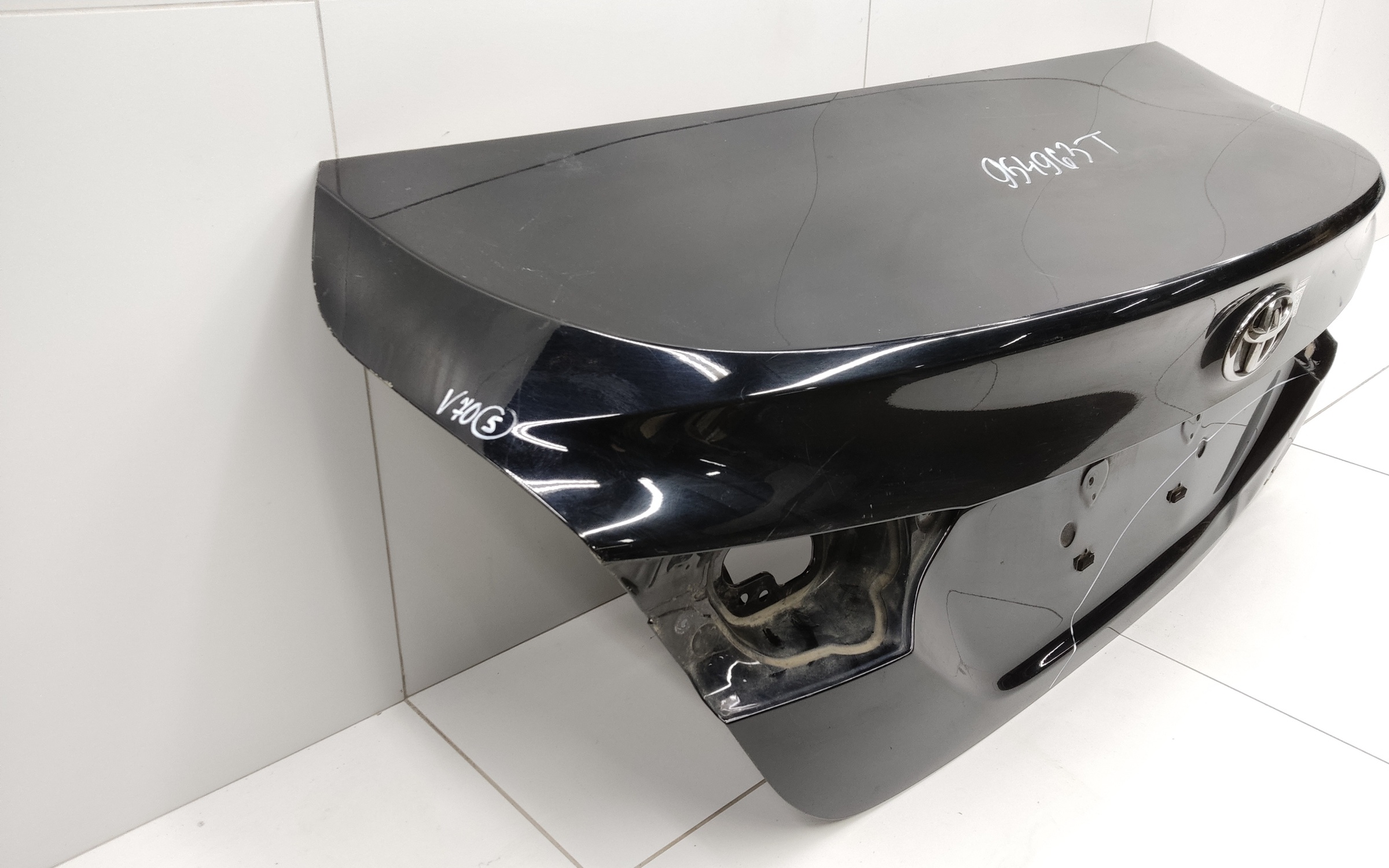 Крышка багажника Toyota Camry V70