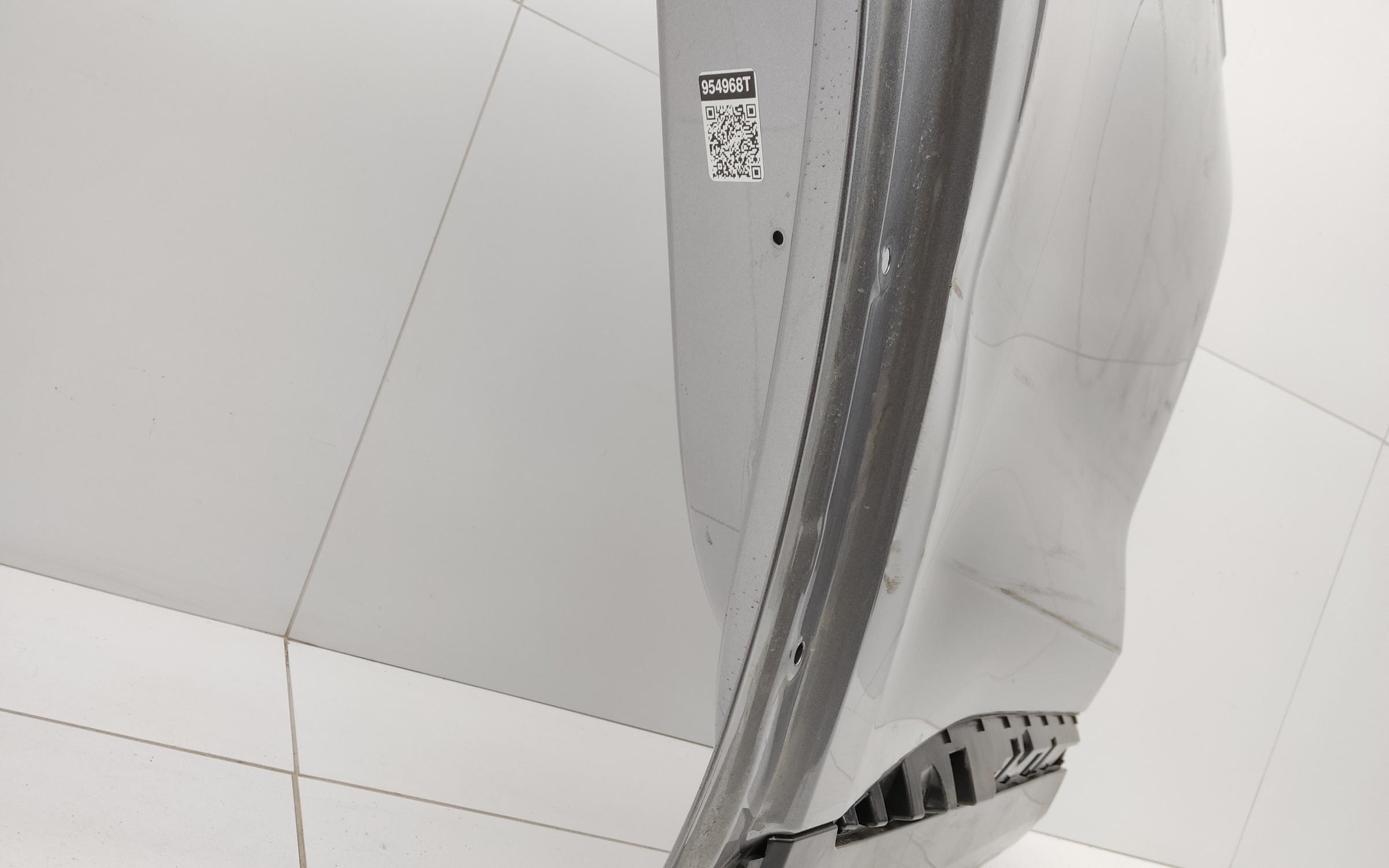 Дверь задняя правая Geely Monjaro