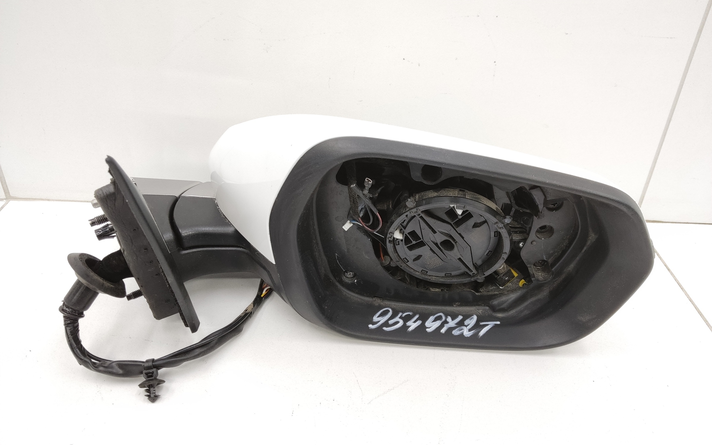 Зеркало правое Geely Monjaro 11+1 контактов