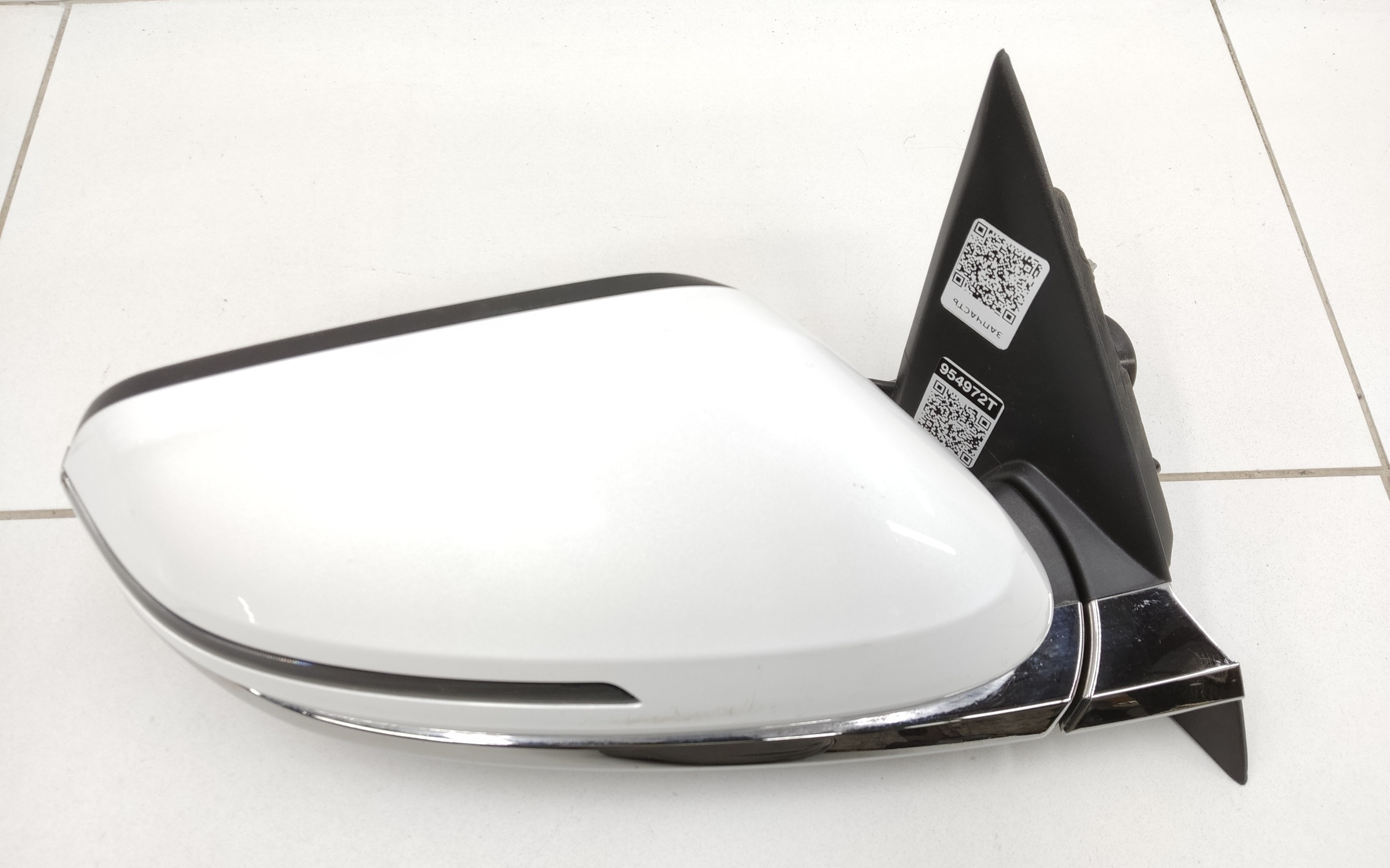 Зеркало правое Geely Monjaro 11+1 контактов