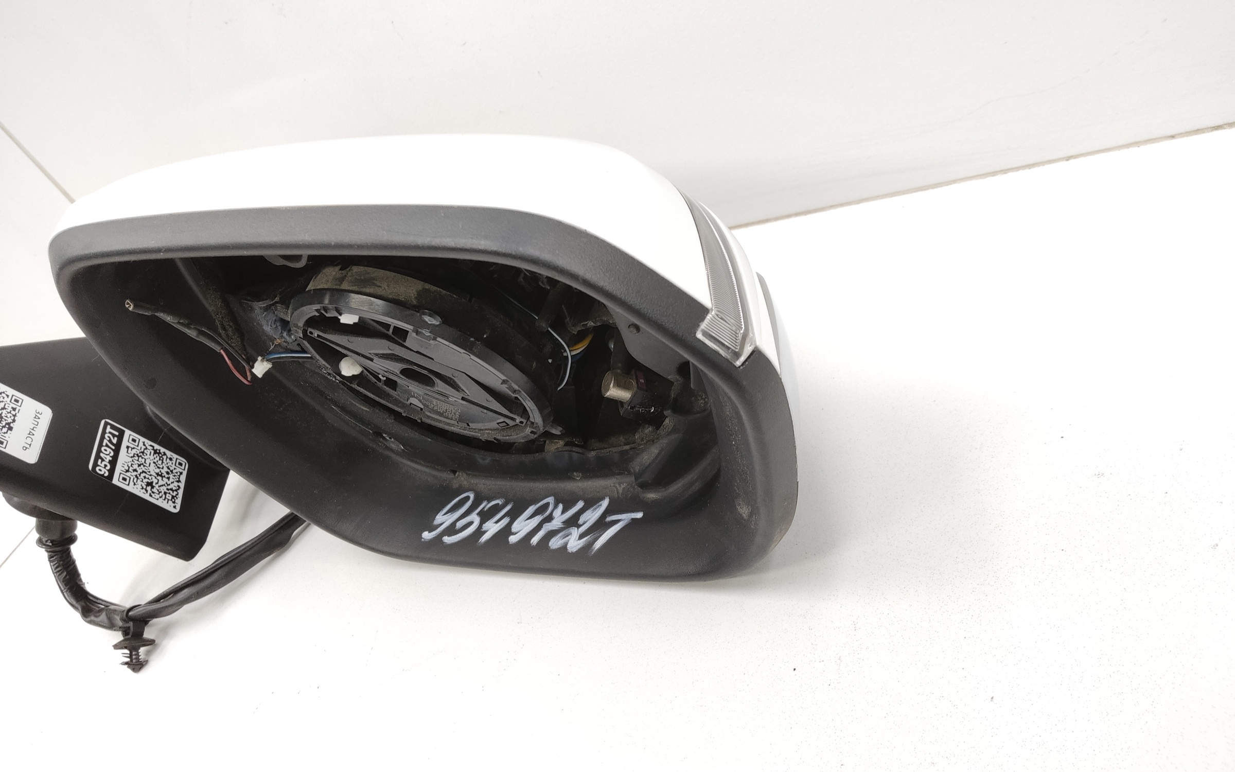 Зеркало правое Geely Monjaro 11+1 контактов