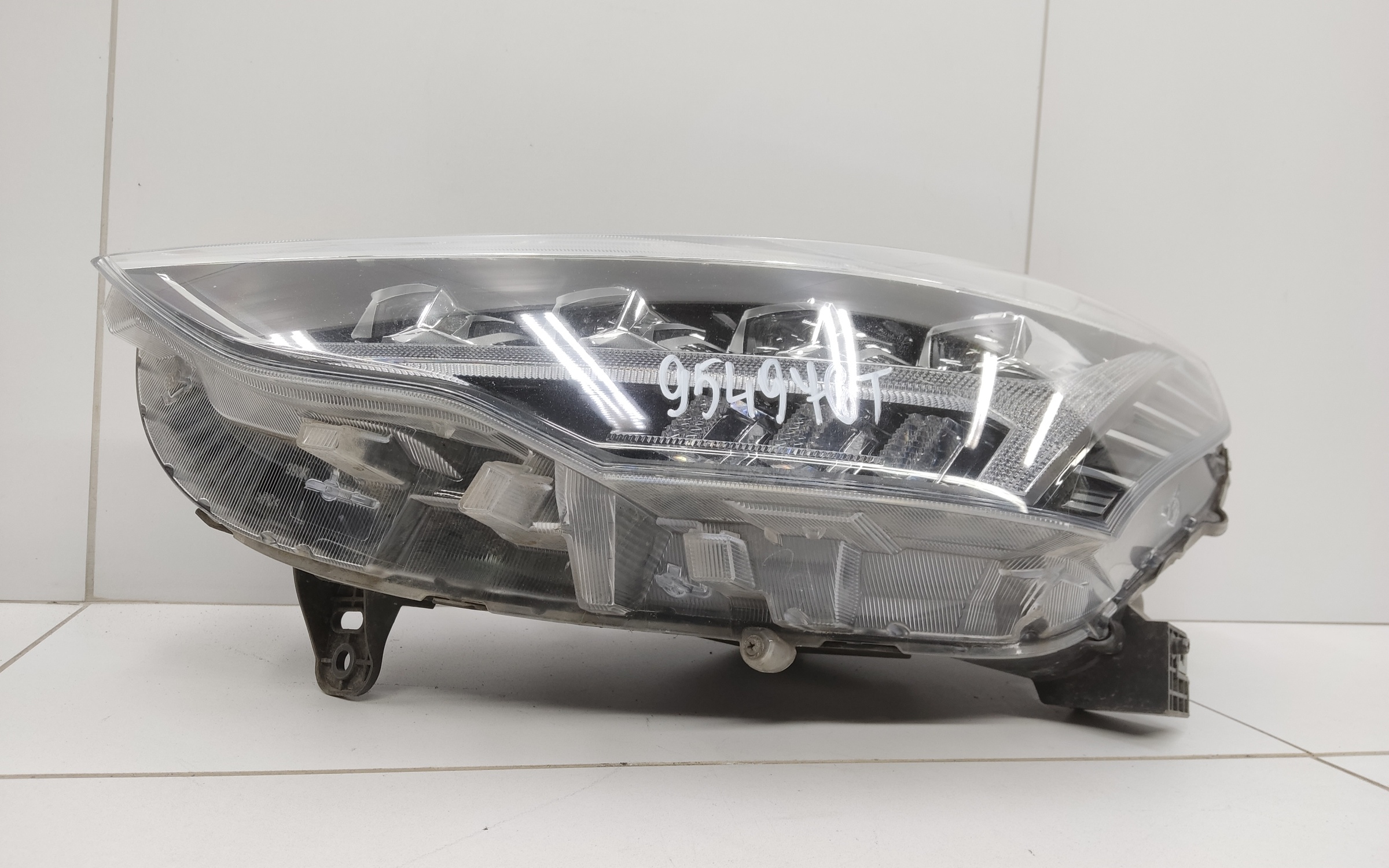 Фара передняя левая Haval Jolion LED