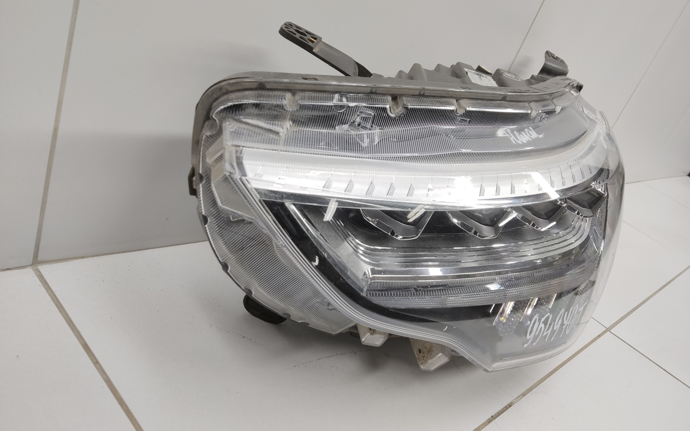 Фара передняя левая Haval Jolion LED