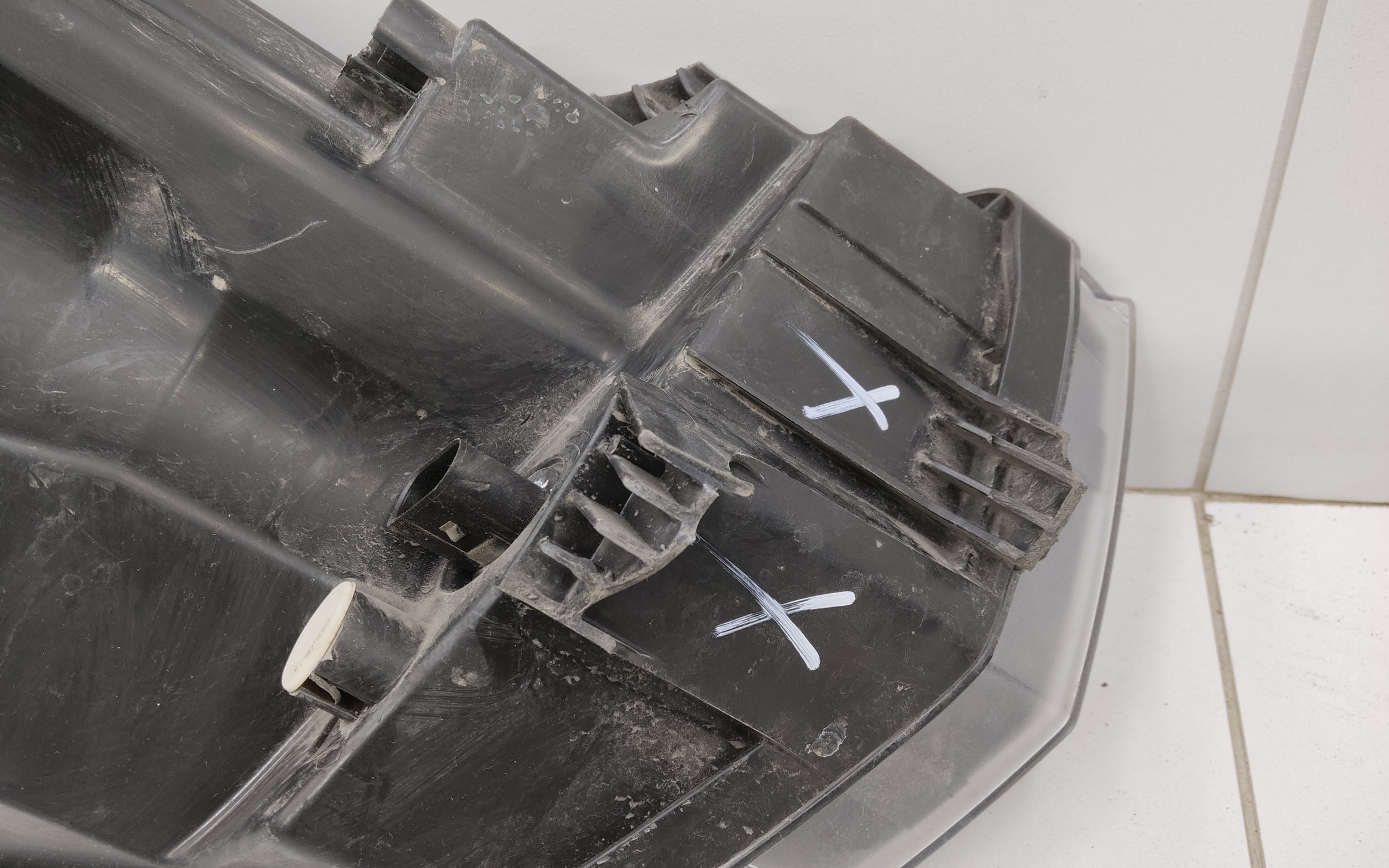 Фара передняя левая Lada Granta 1 Restail галоген с корректором