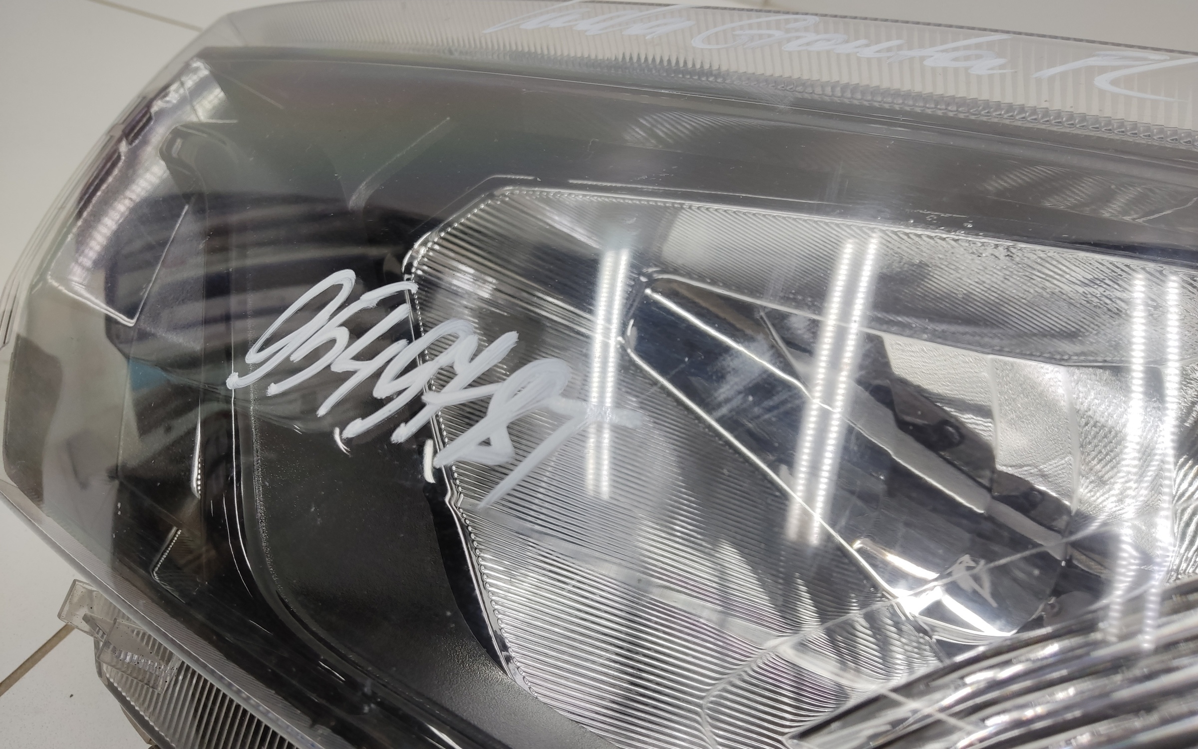 Фара передняя левая Lada Granta 1 Restail галоген с корректором