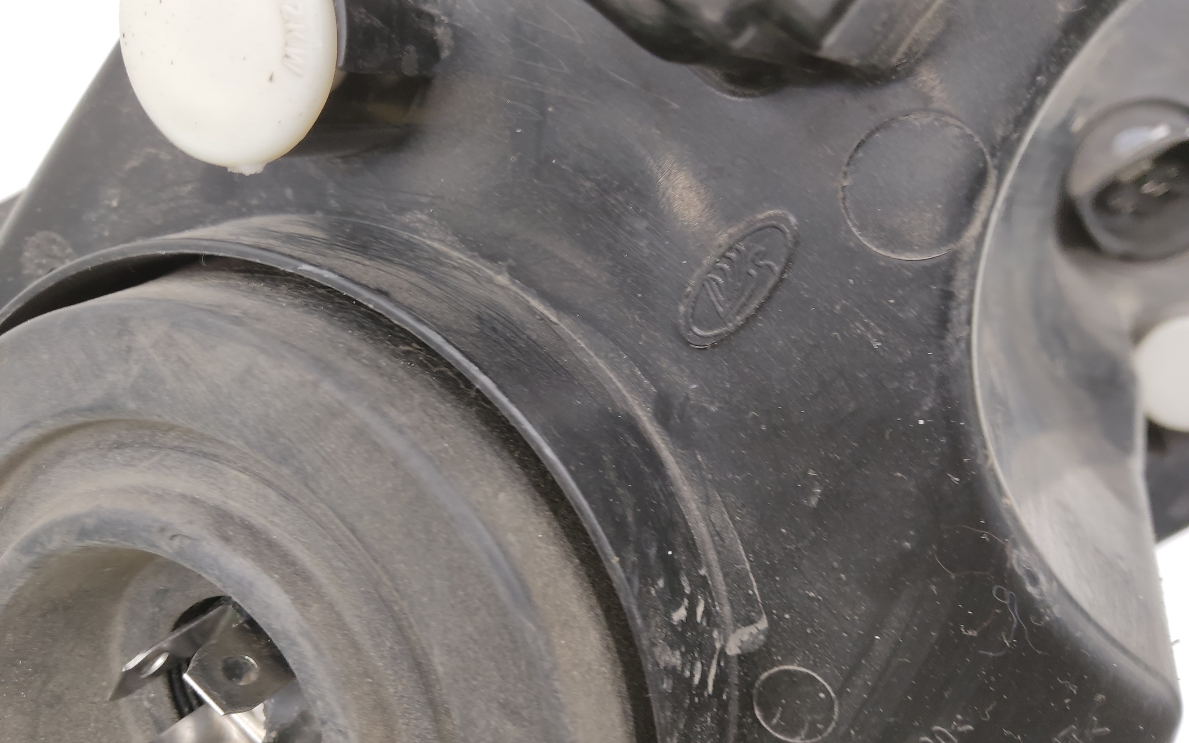 Фара передняя левая Lada Granta 1 Restail галоген с корректором