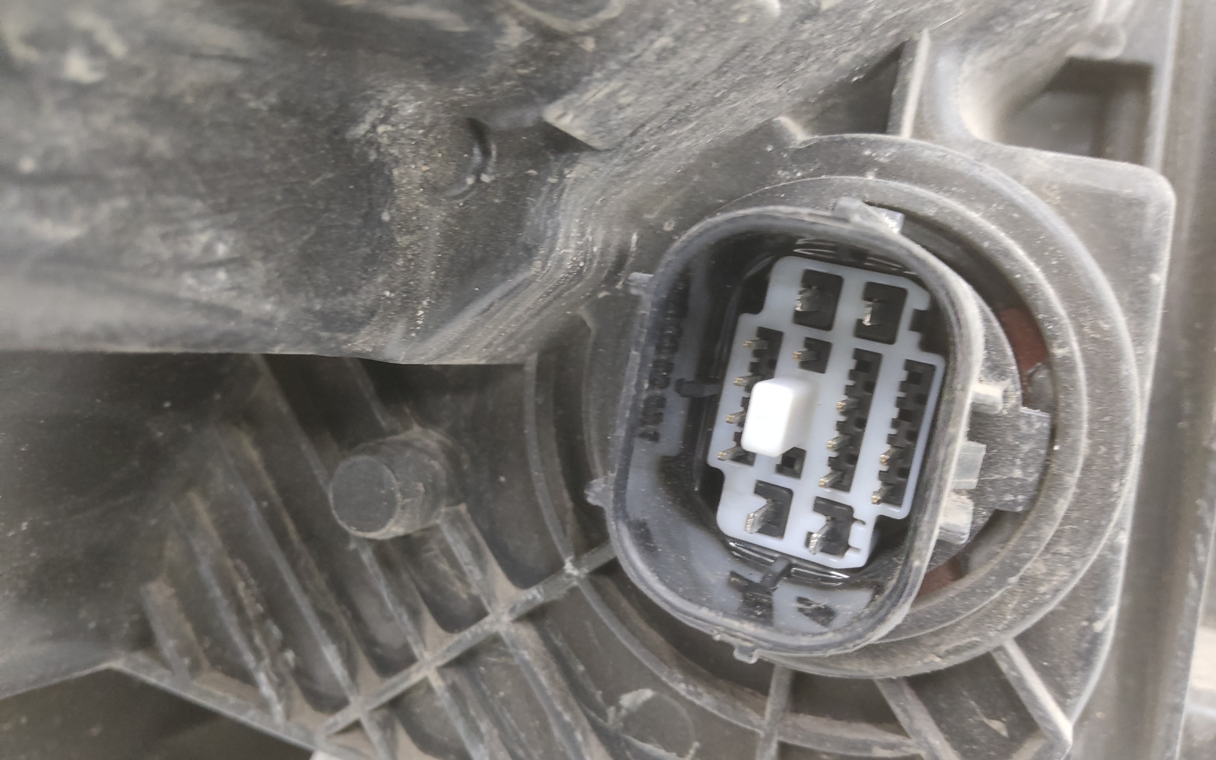 Фара передняя левая Tank 500 LED Черная