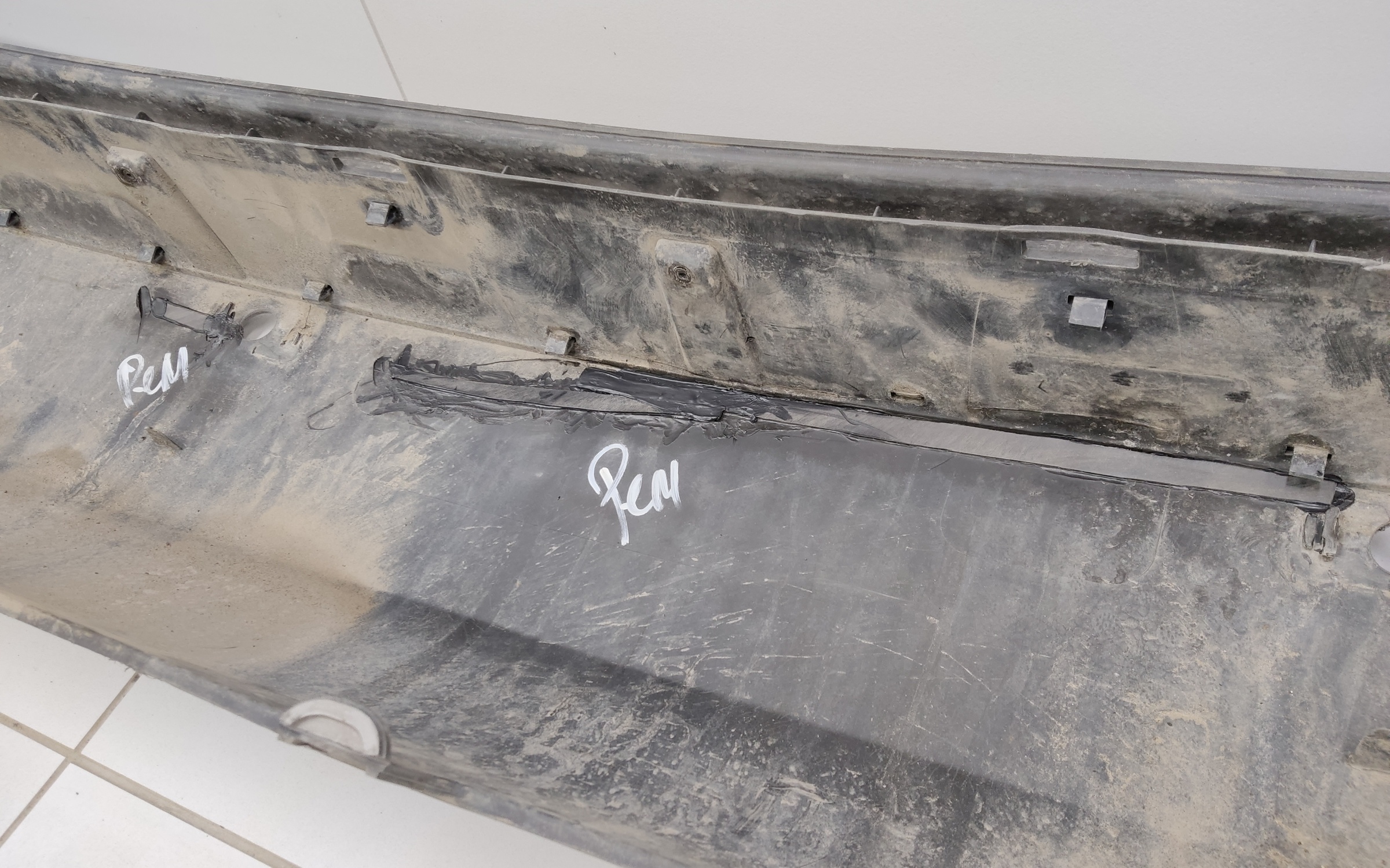 Бампер задний Hyundai Grand Starex H1