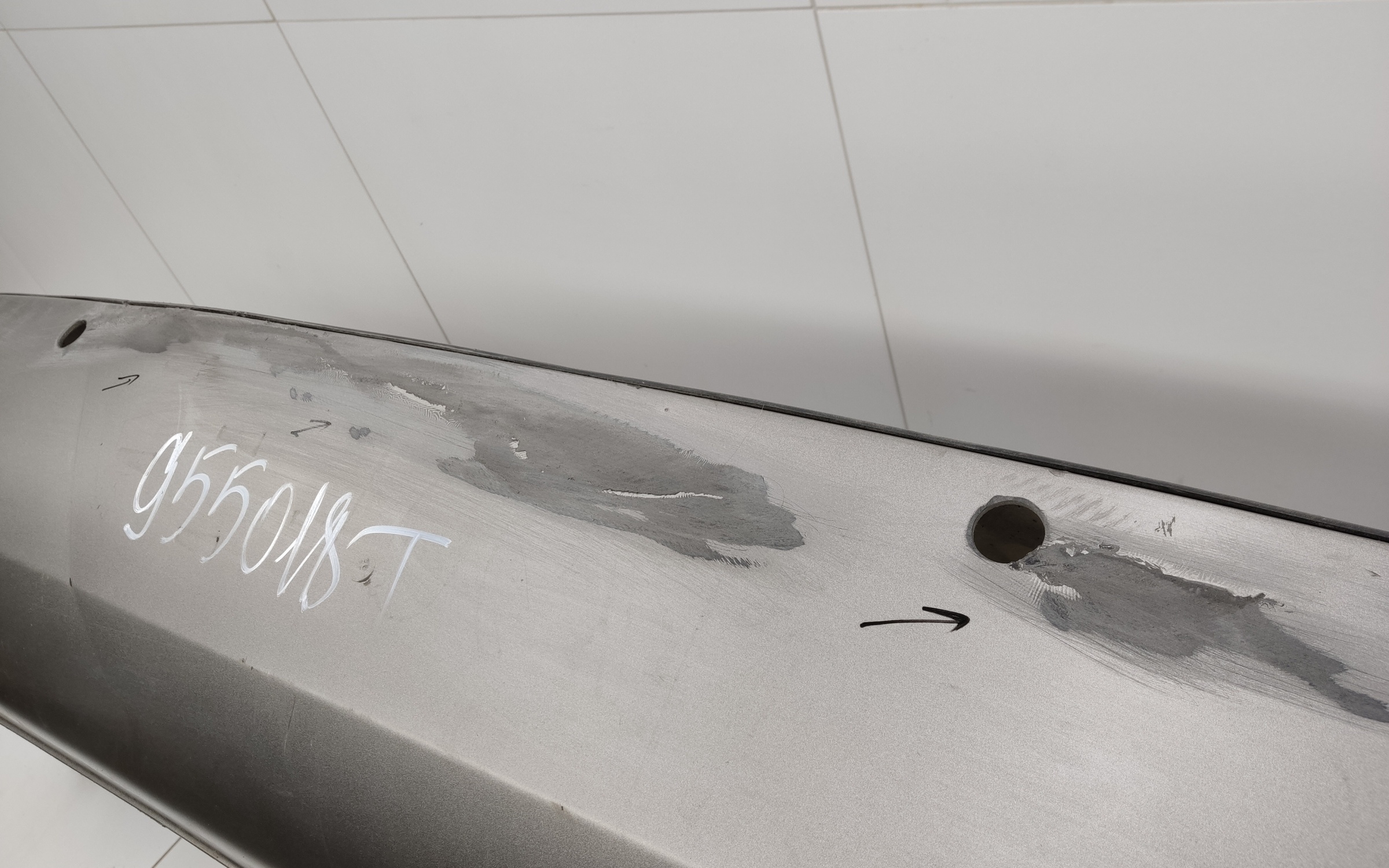 Бампер задний Hyundai Grand Starex H1