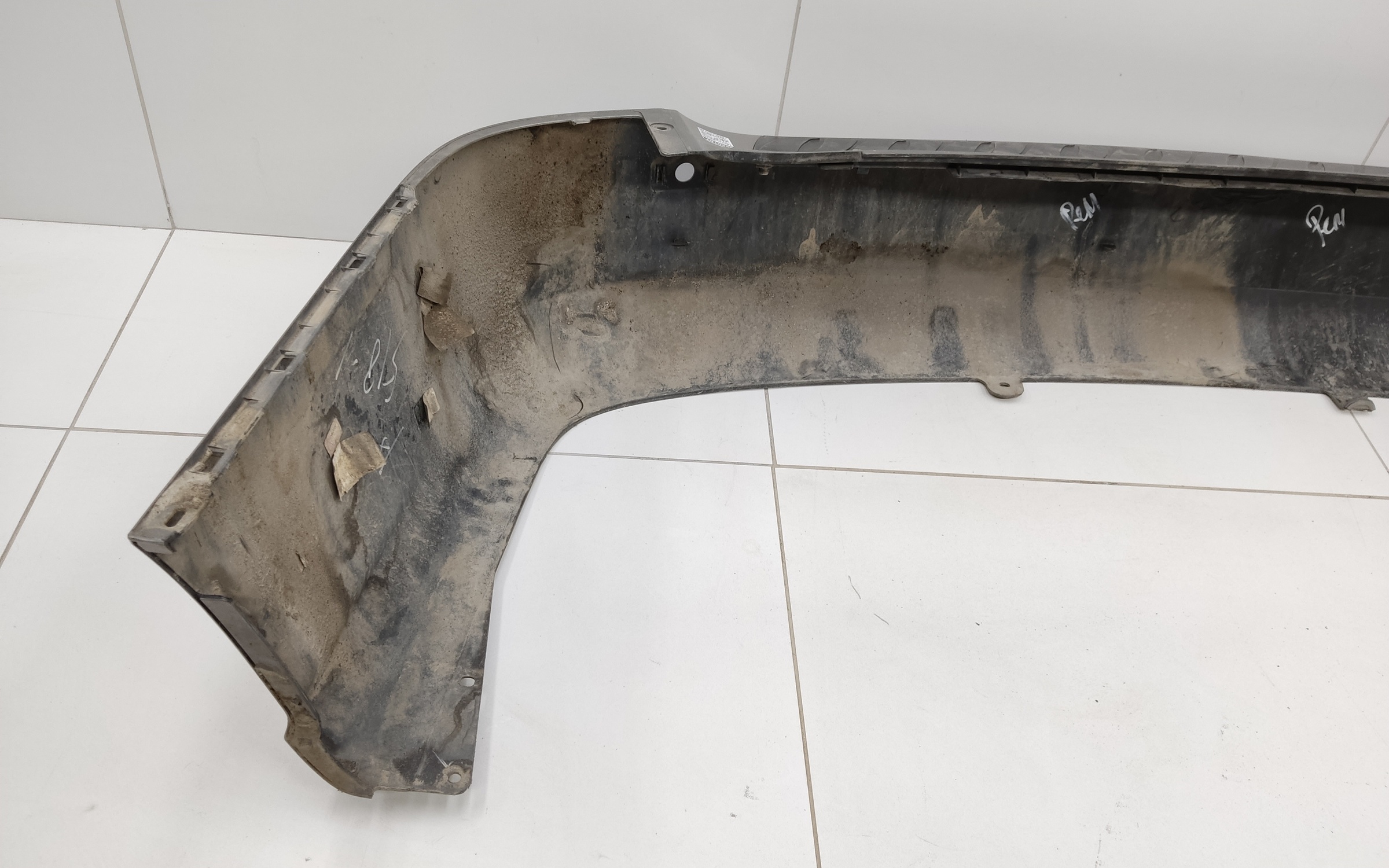 Бампер задний Hyundai Grand Starex H1