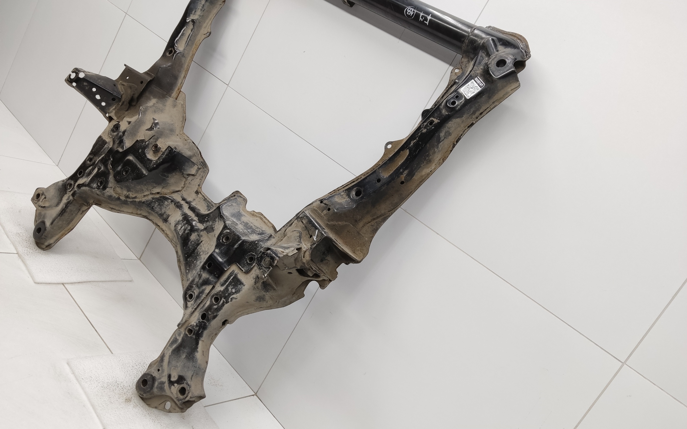 Подрамник передний Haval F7