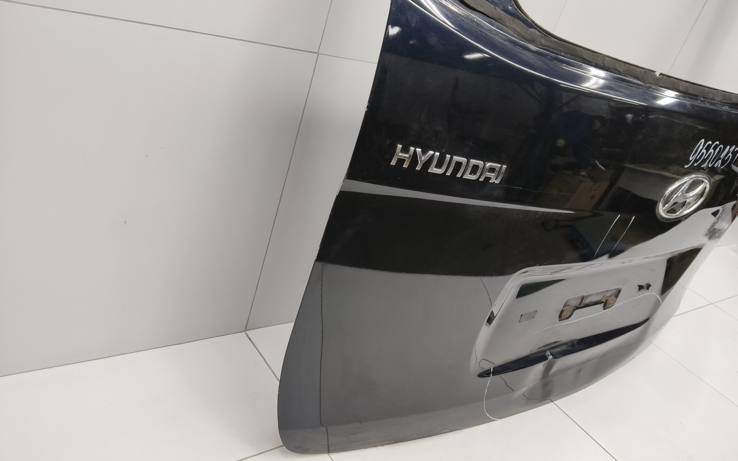 Крышка багажника Hyundai H1 Starex 2