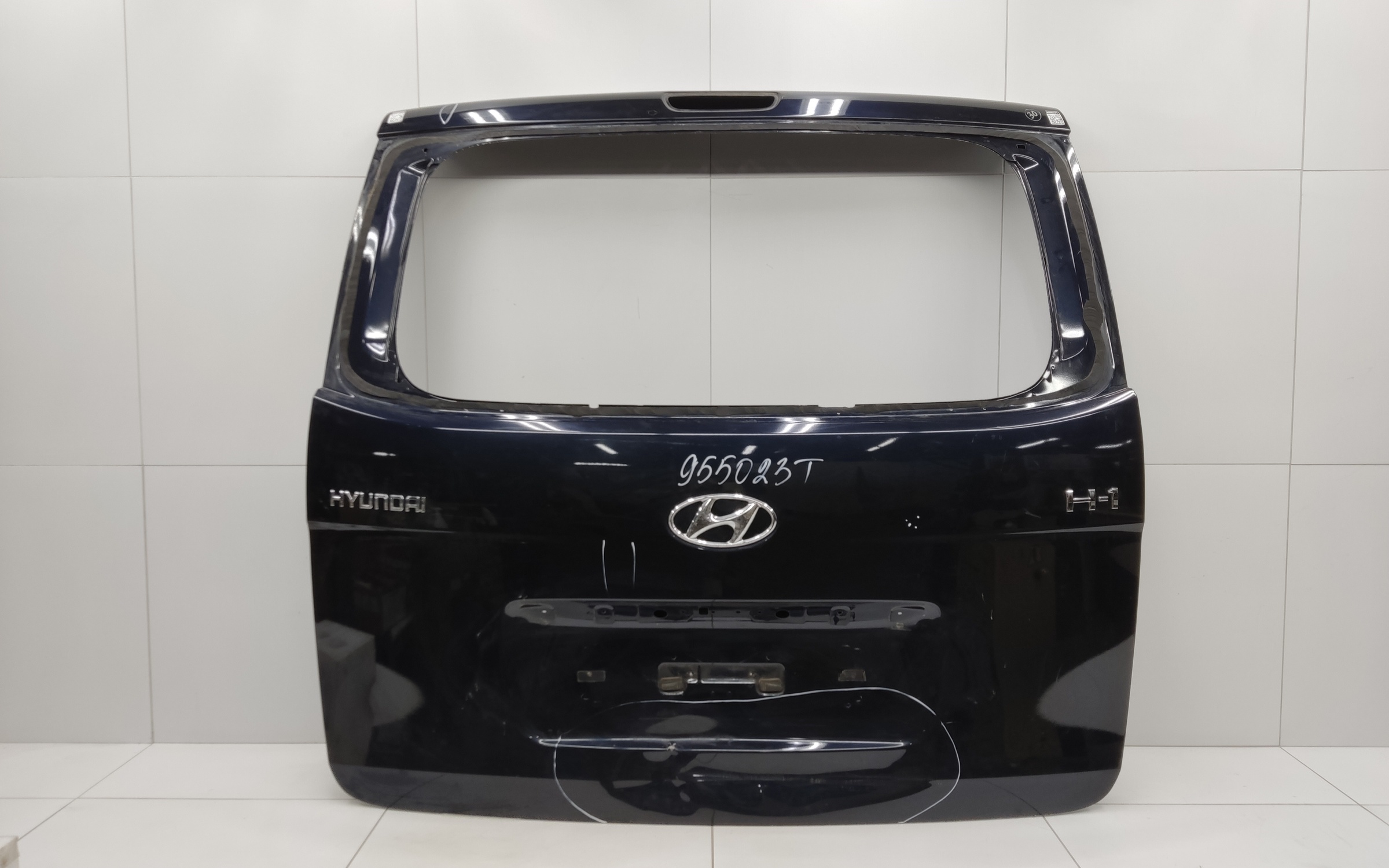 Крышка багажника Hyundai H1 Starex 2