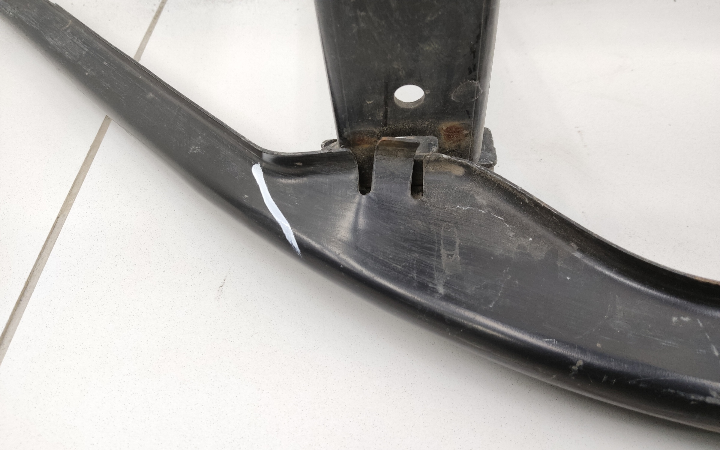 Усилитель переднего бампера Volkswagen Tiguan 2