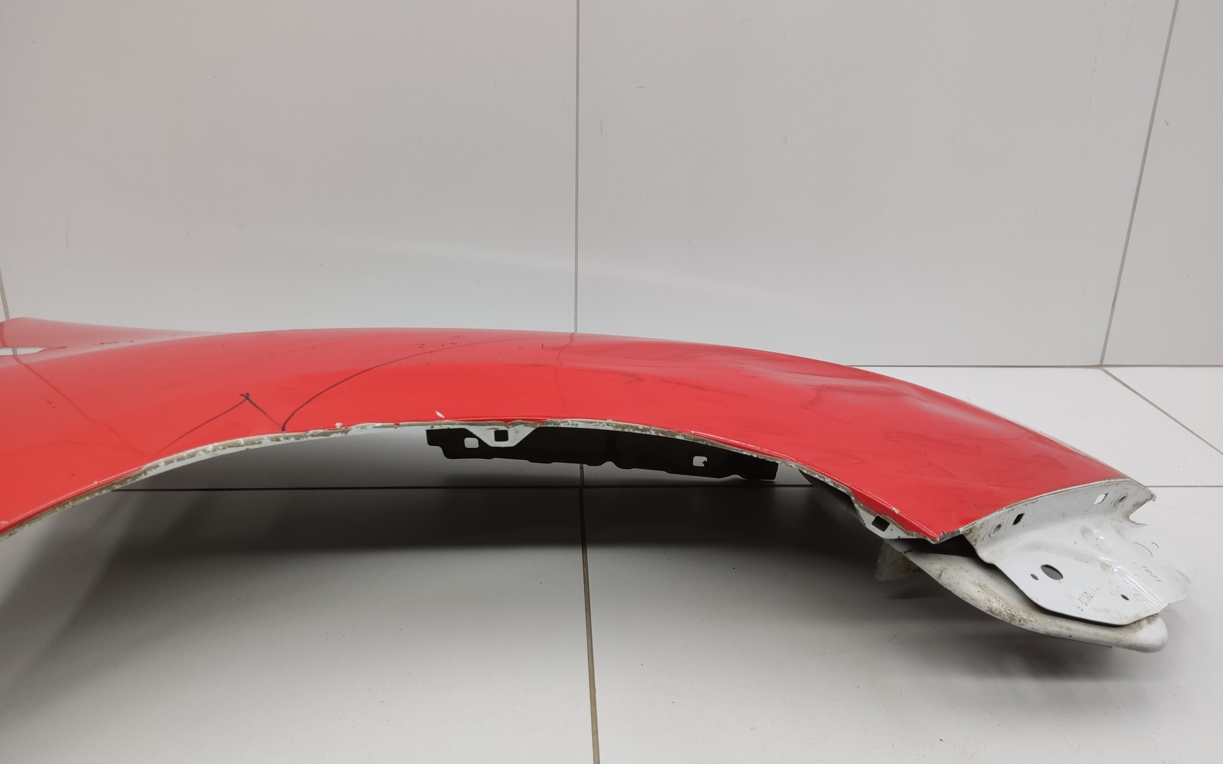 Крыло переднее правое Renault Logan 2 под повторитель