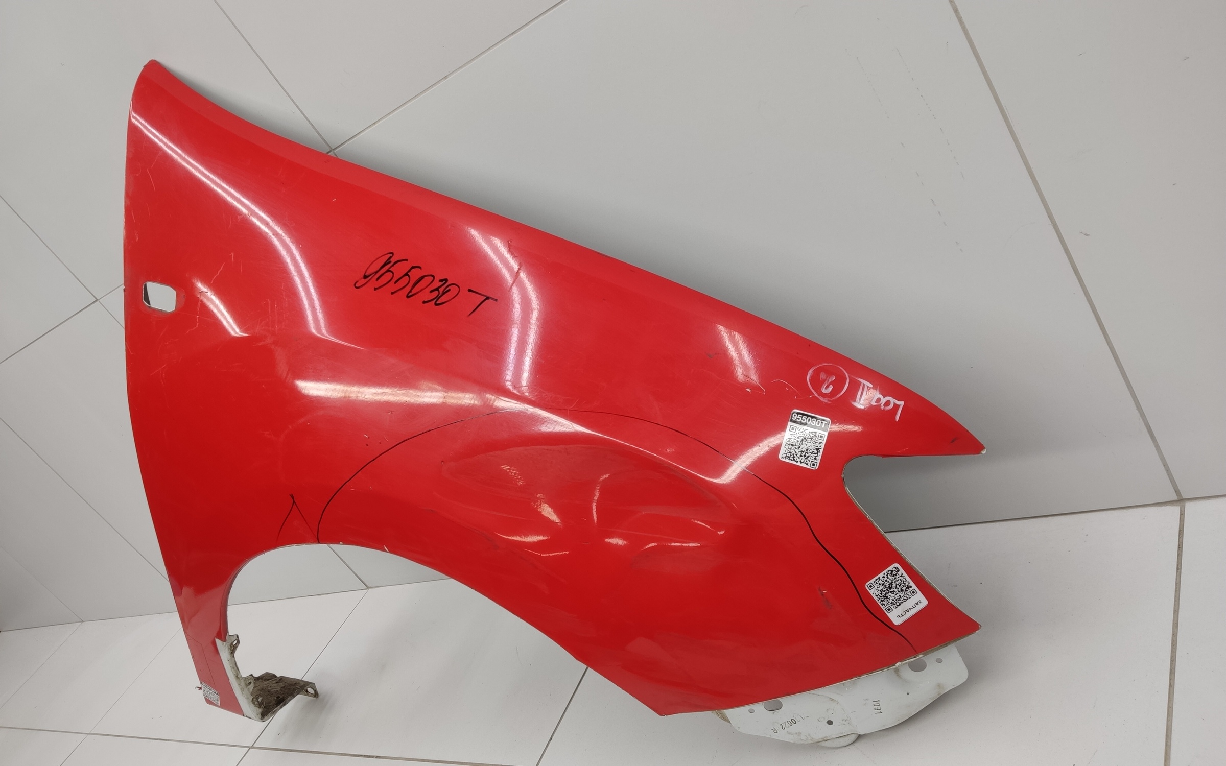 Крыло переднее правое Renault Logan 2 под повторитель