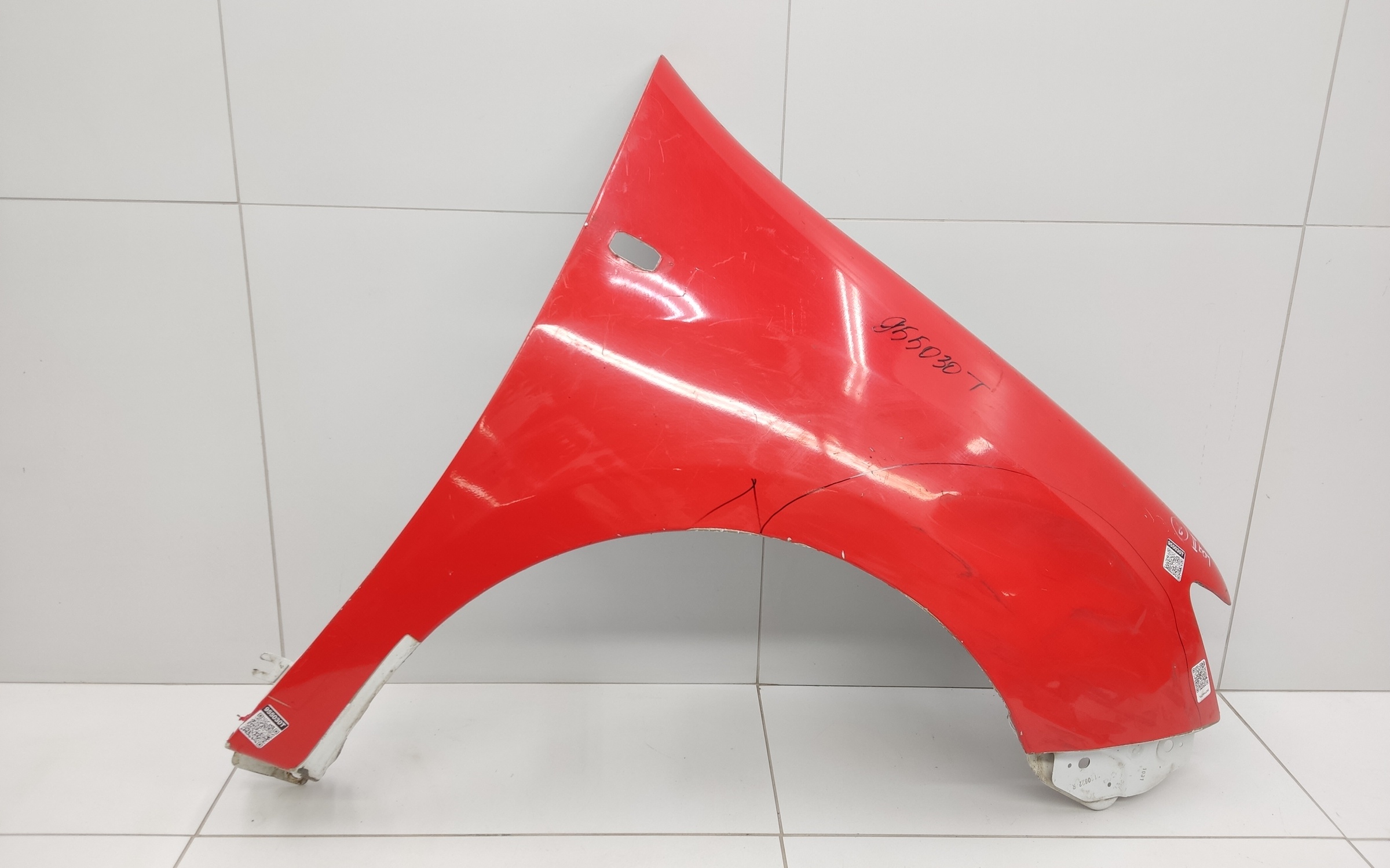 Крыло переднее правое Renault Logan 2 под повторитель