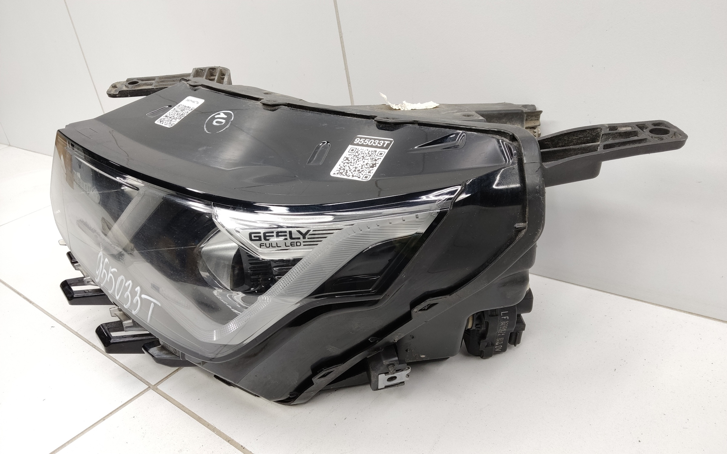 Фара передняя левая Geely Coolray LED