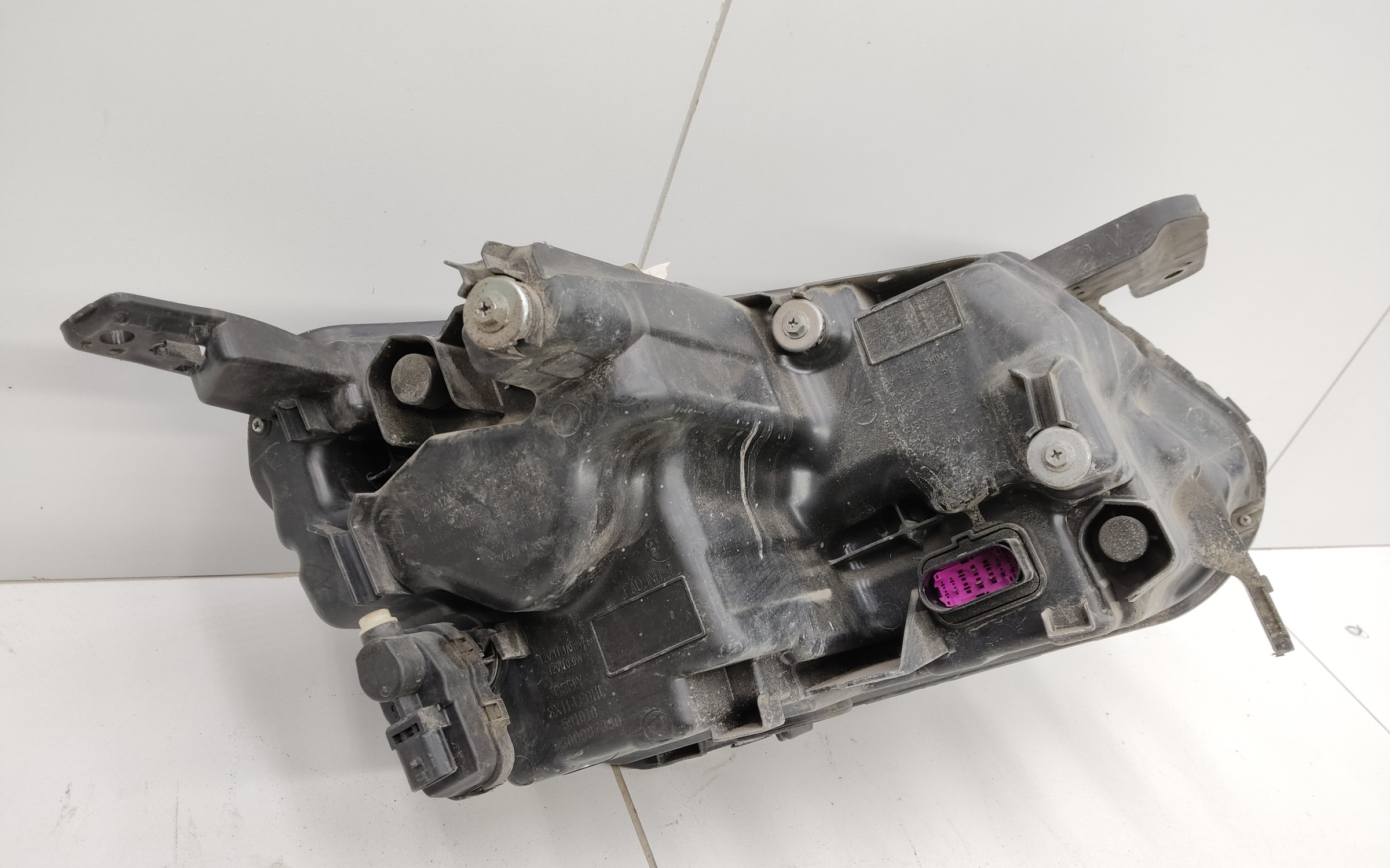 Фара передняя левая Geely Coolray LED