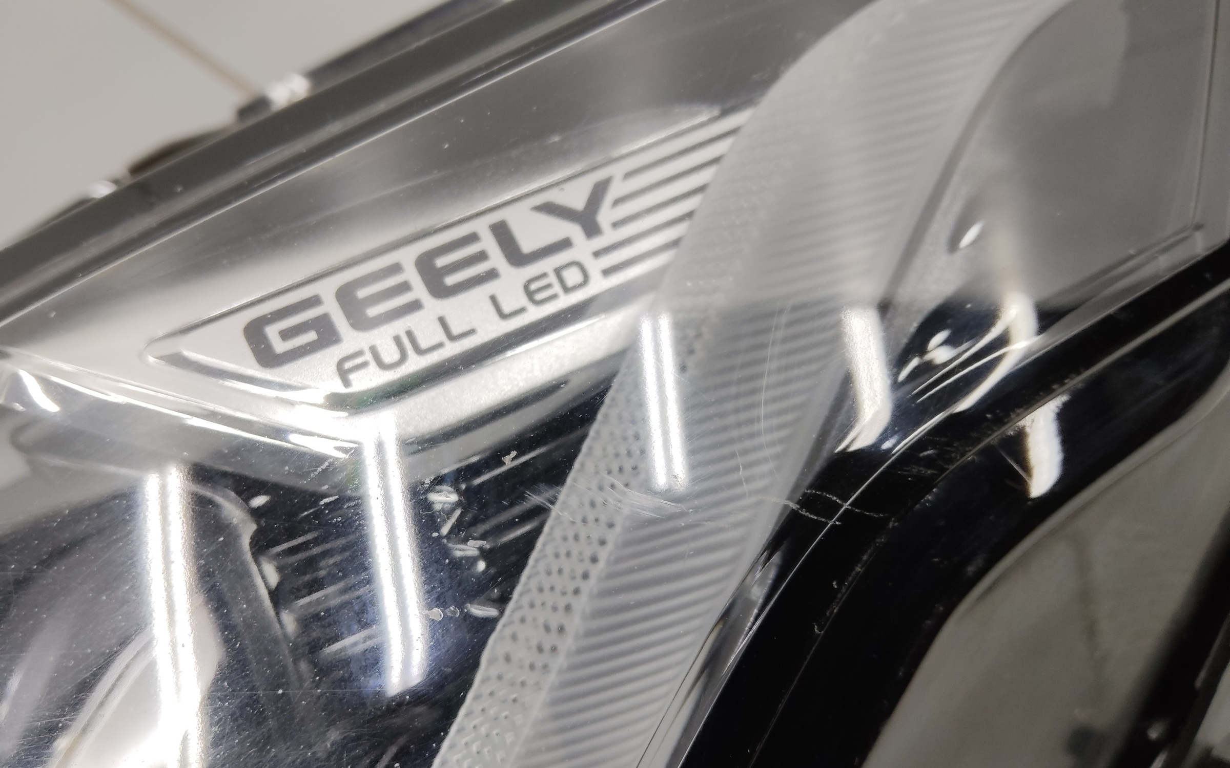 Фара передняя левая Geely Coolray LED