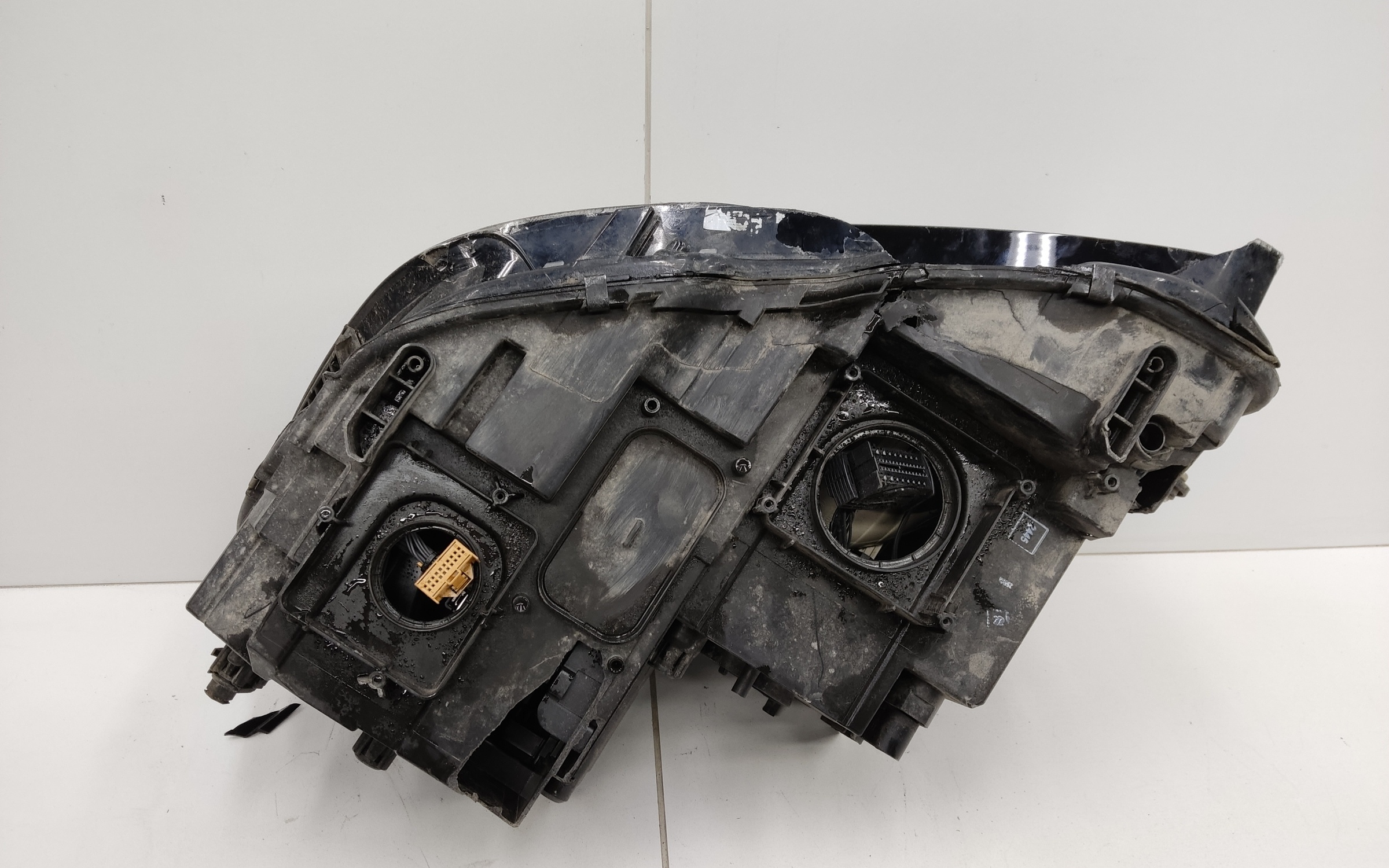 Фара передняя правая Volkswagen Tiguan 2 LED