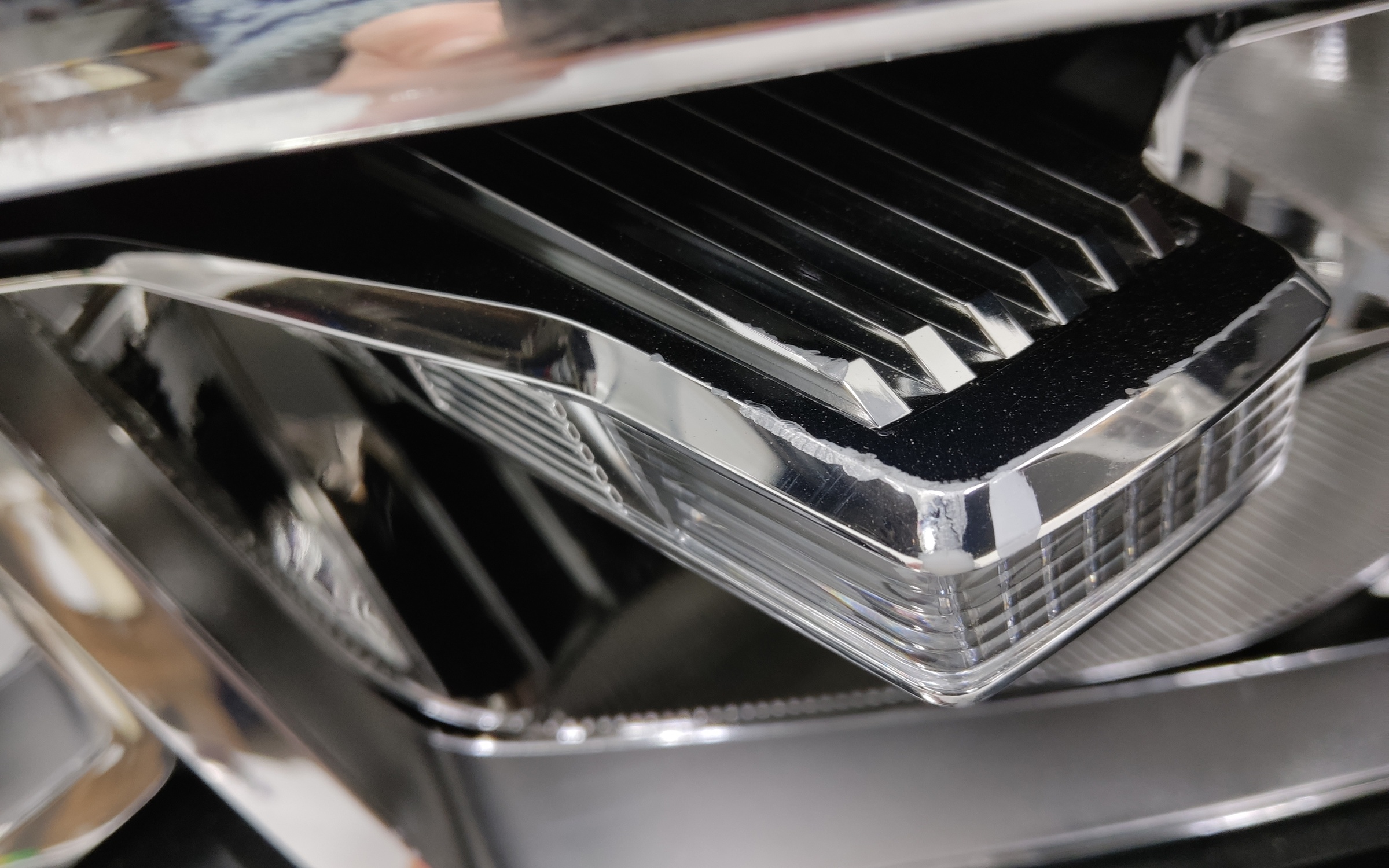 Фара передняя правая Volkswagen Tiguan 2 LED