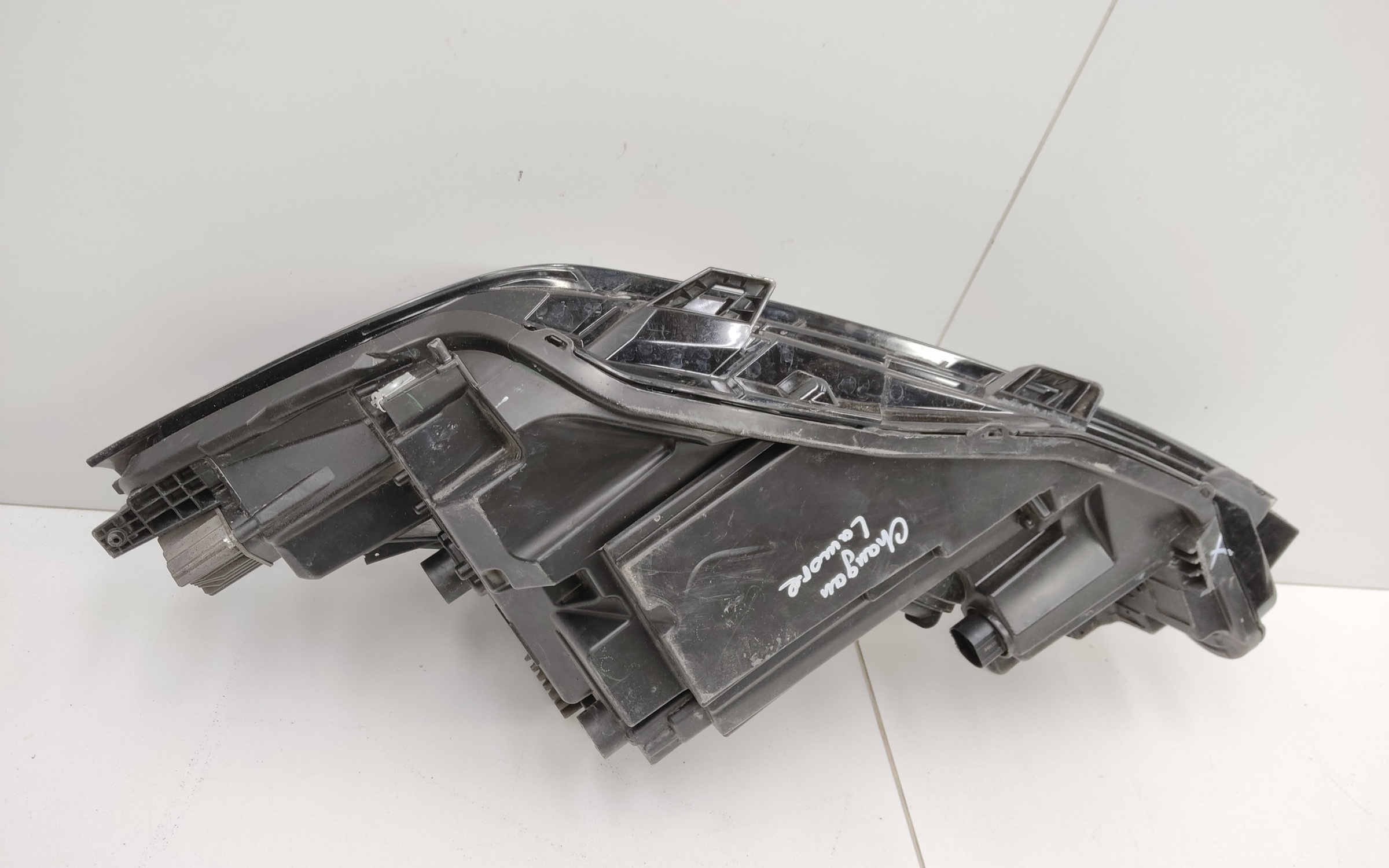 Фара передняя правая Changan Lamore LED