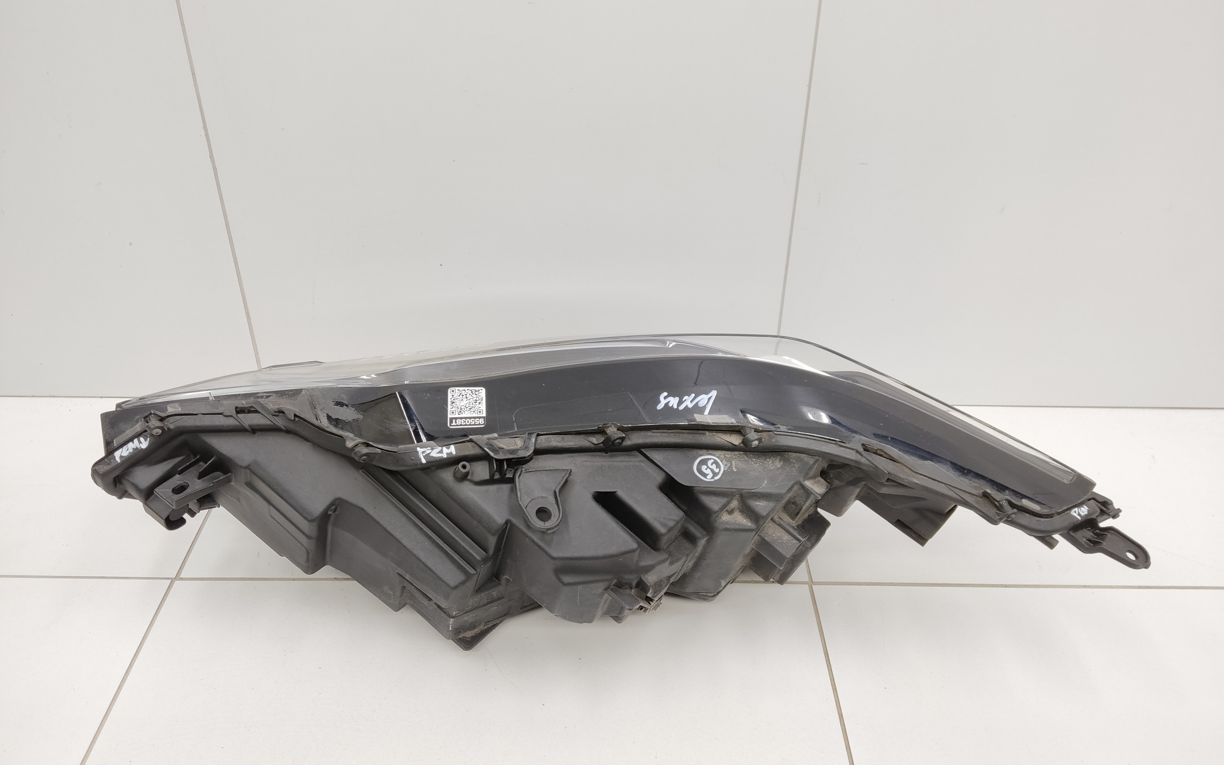 Фара передняя правая Lexus RX 4 Restail LED линзы