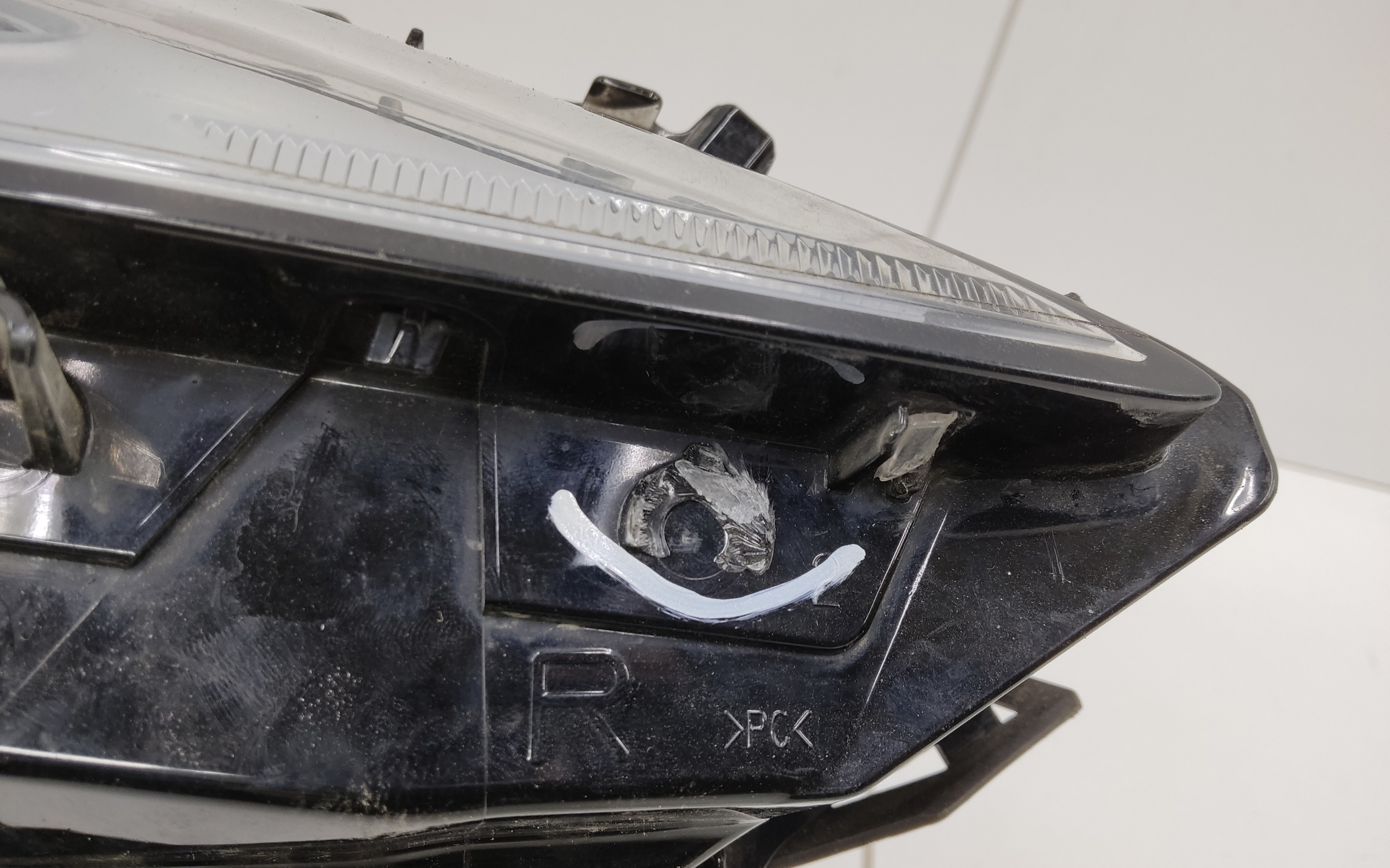 Фара передняя правая Lexus RX 4 Restail LED линзы