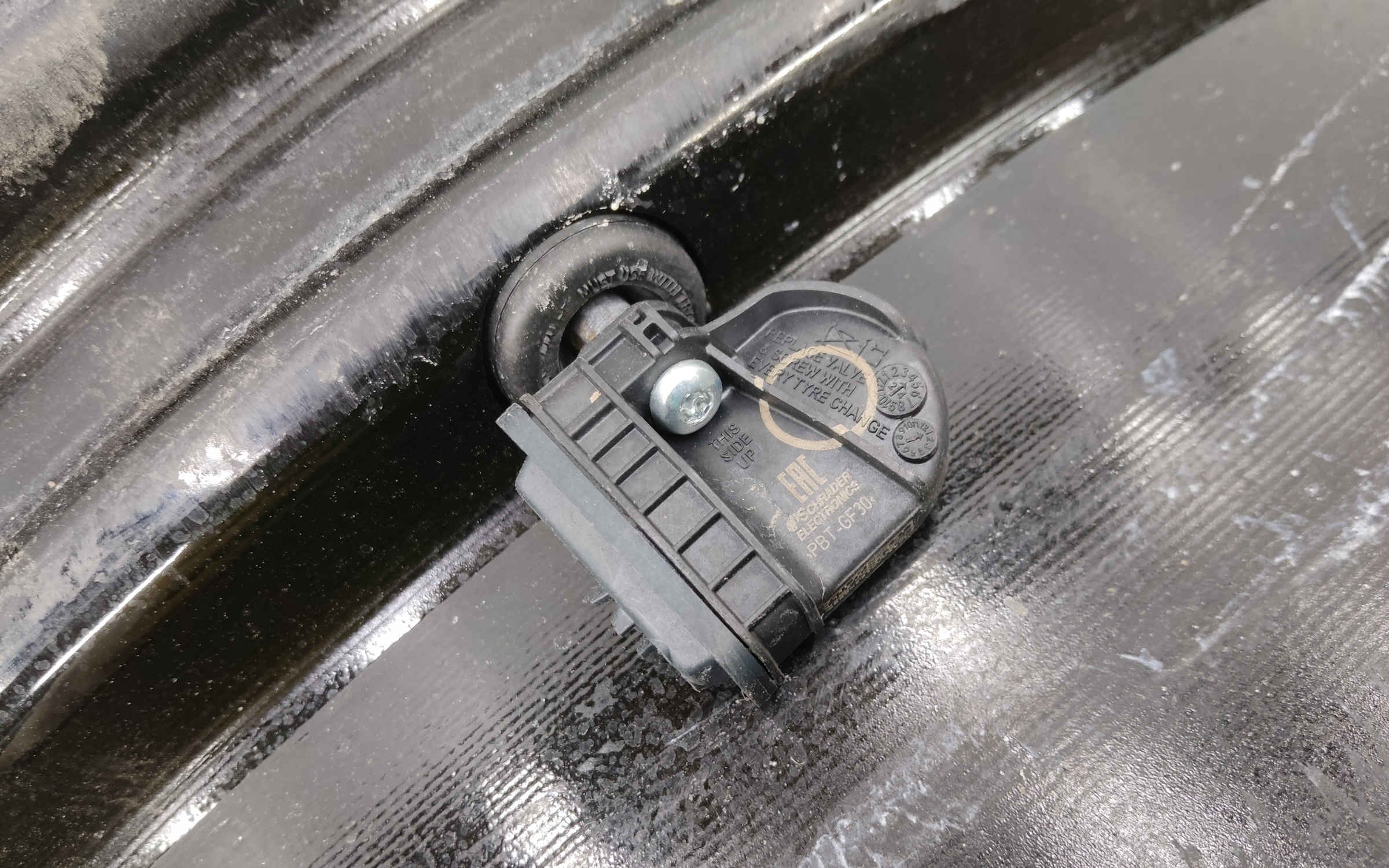 Диск колеса литой Geely Atlas 2 R20