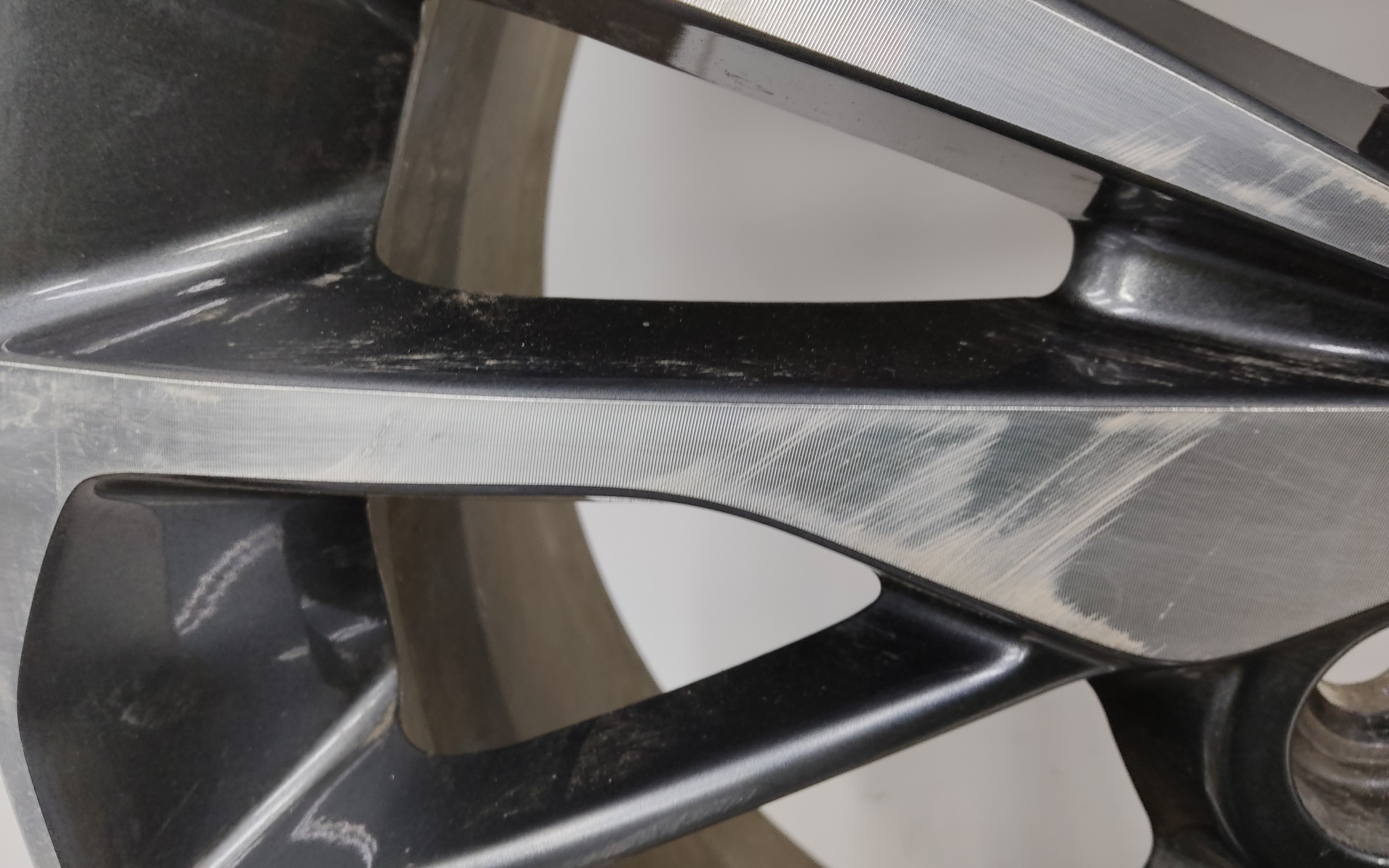 Диск колеса литой Geely Coolray R18