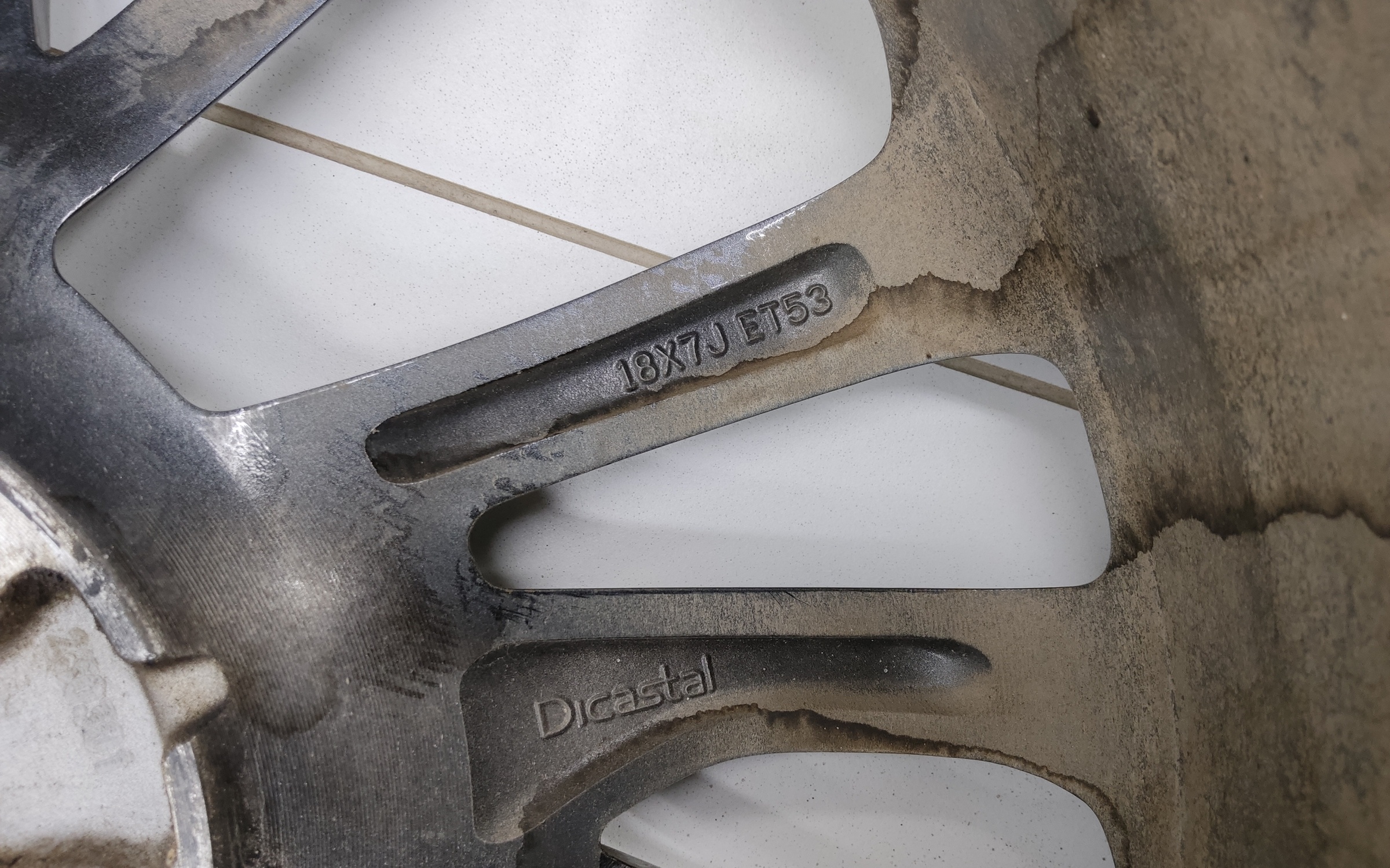 Диск колеса литой Geely Coolray R18