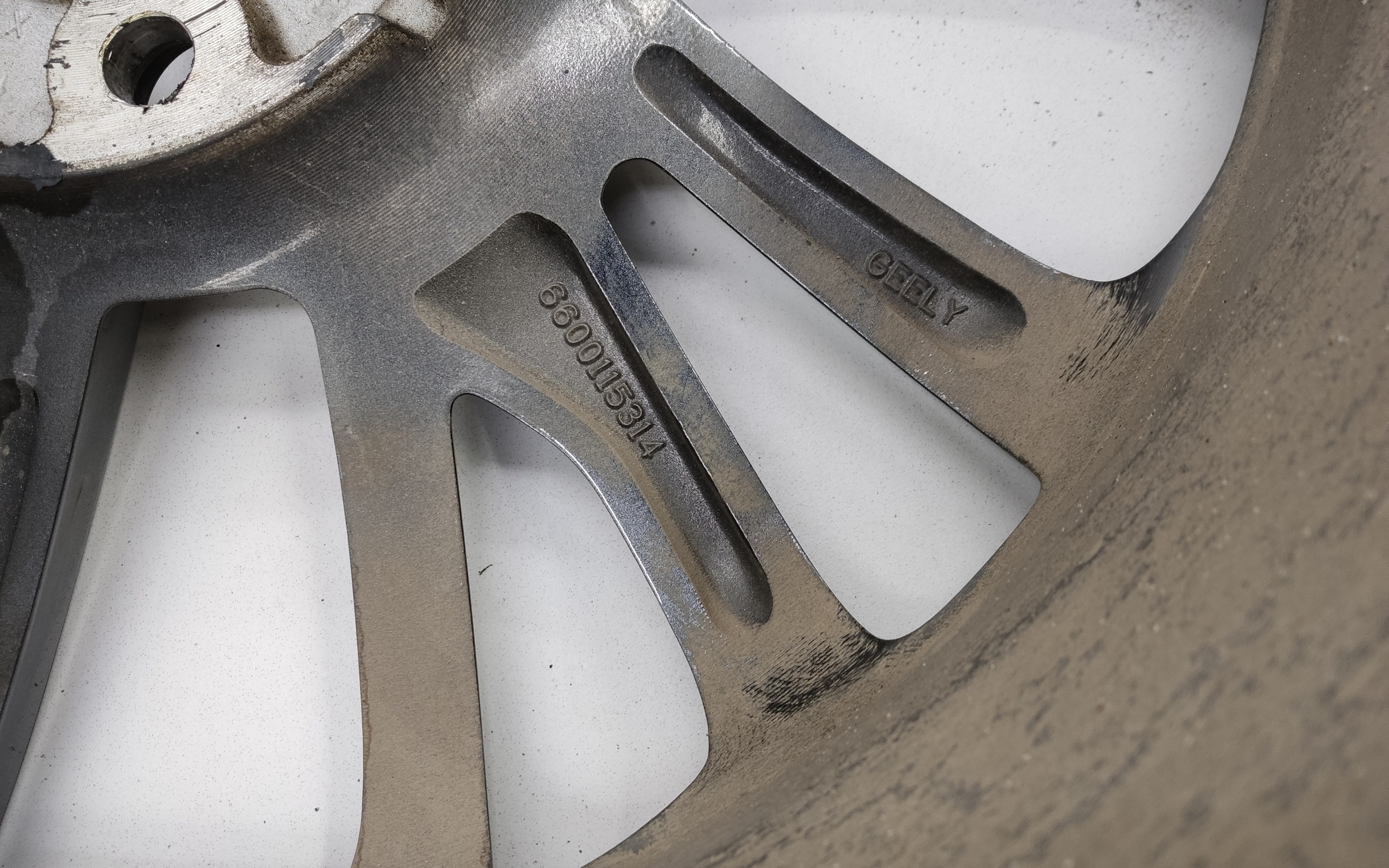 Диск колеса литой Geely Coolray R18