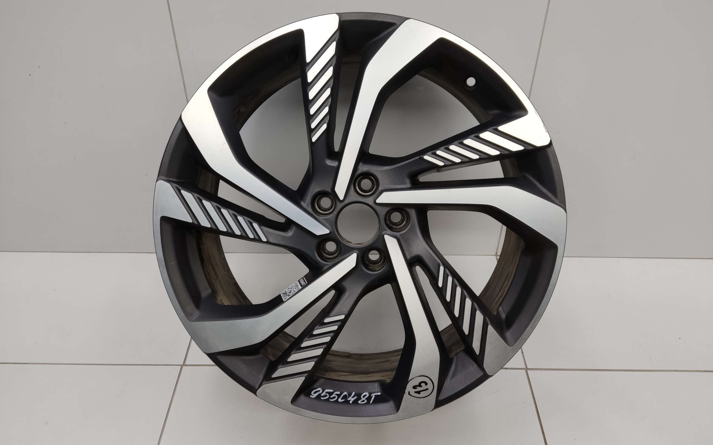 Диск колеса литой Geely Monjaro R20