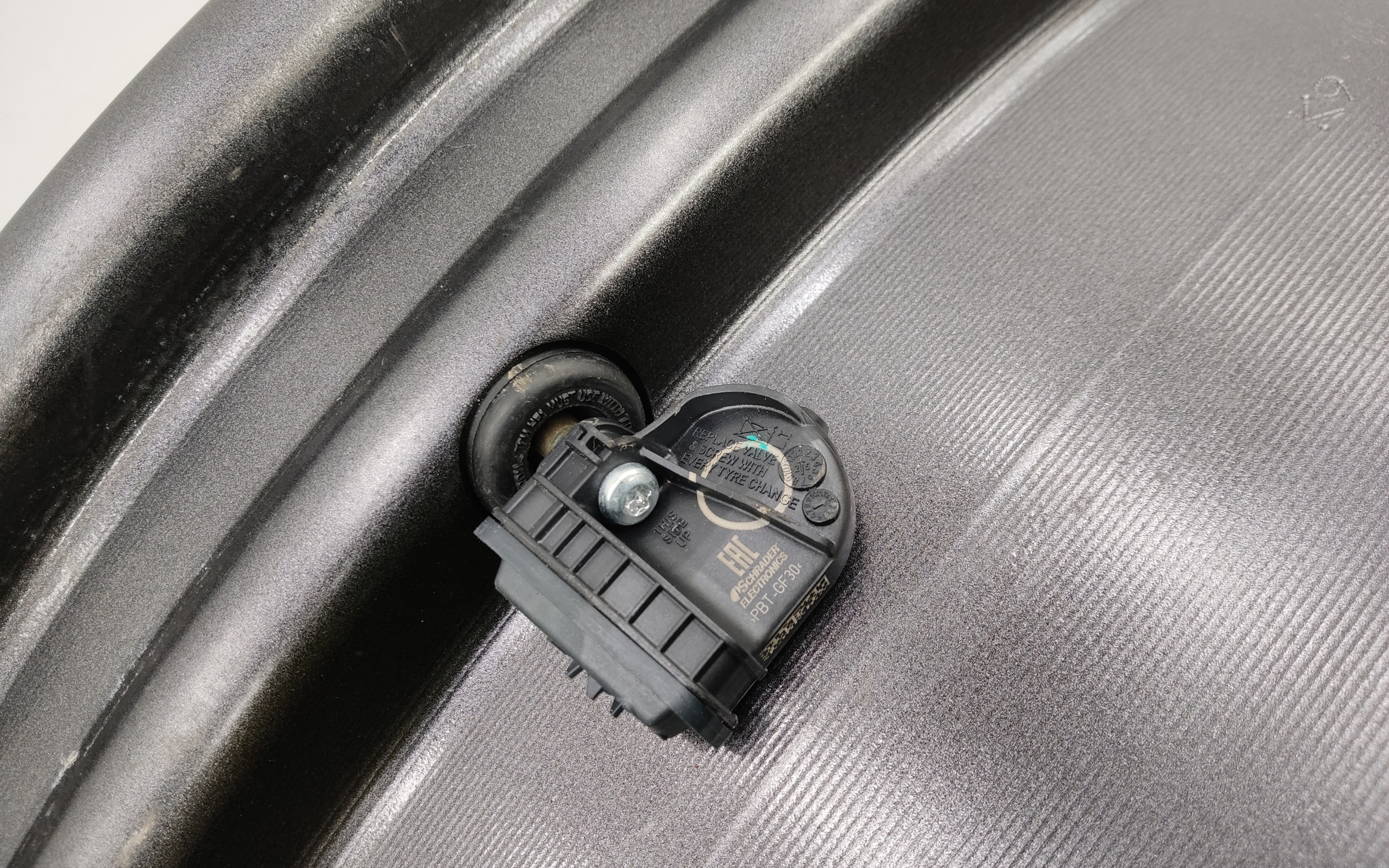 Диск колеса литой Geely Monjaro R20