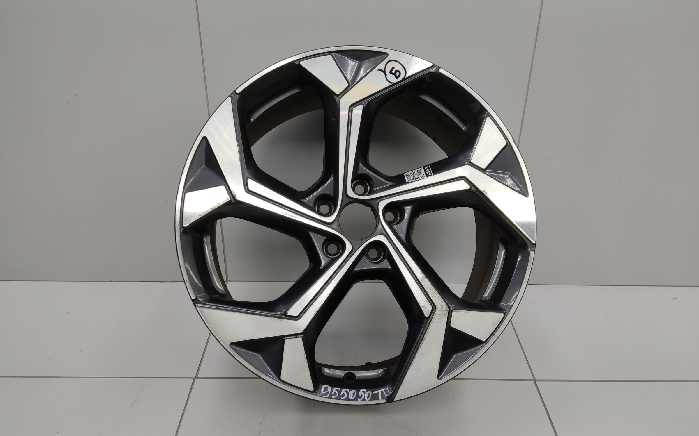 Диск колеса литой Geely Atlas 2 R19