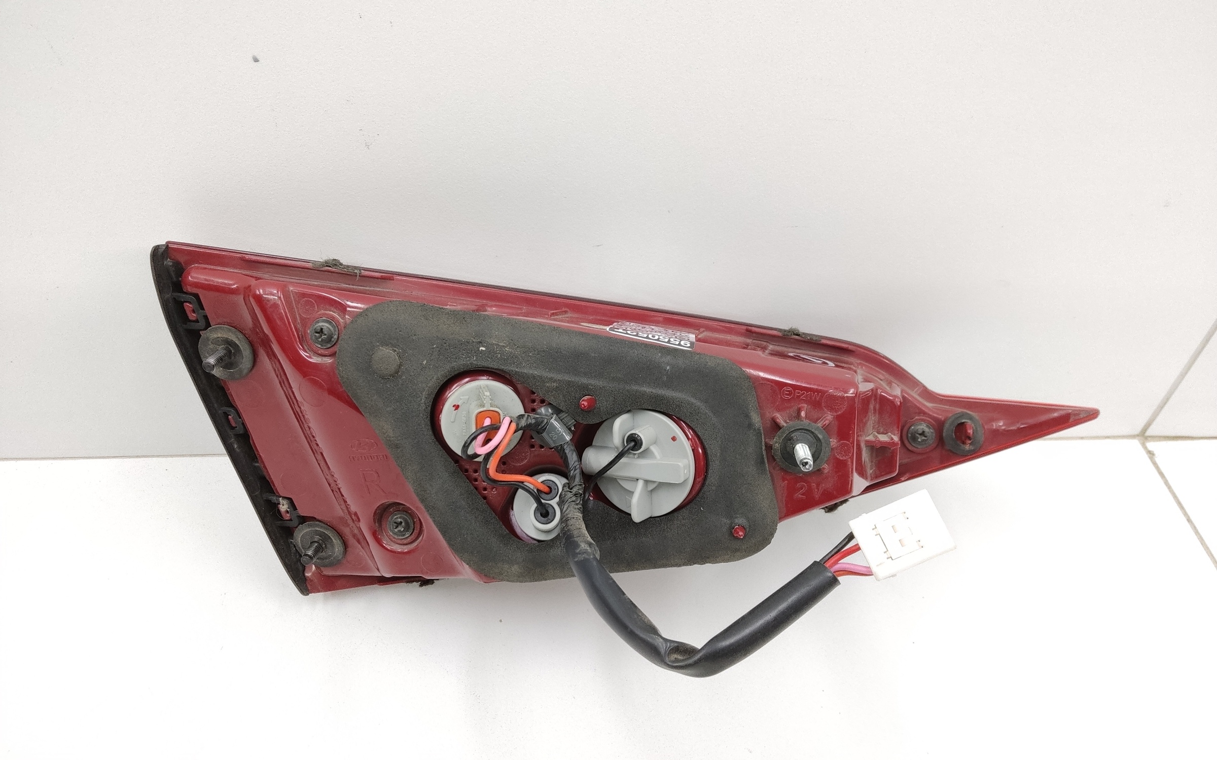 Фонарь задний правый внутренний Kia Rio 4 Sedan Restail