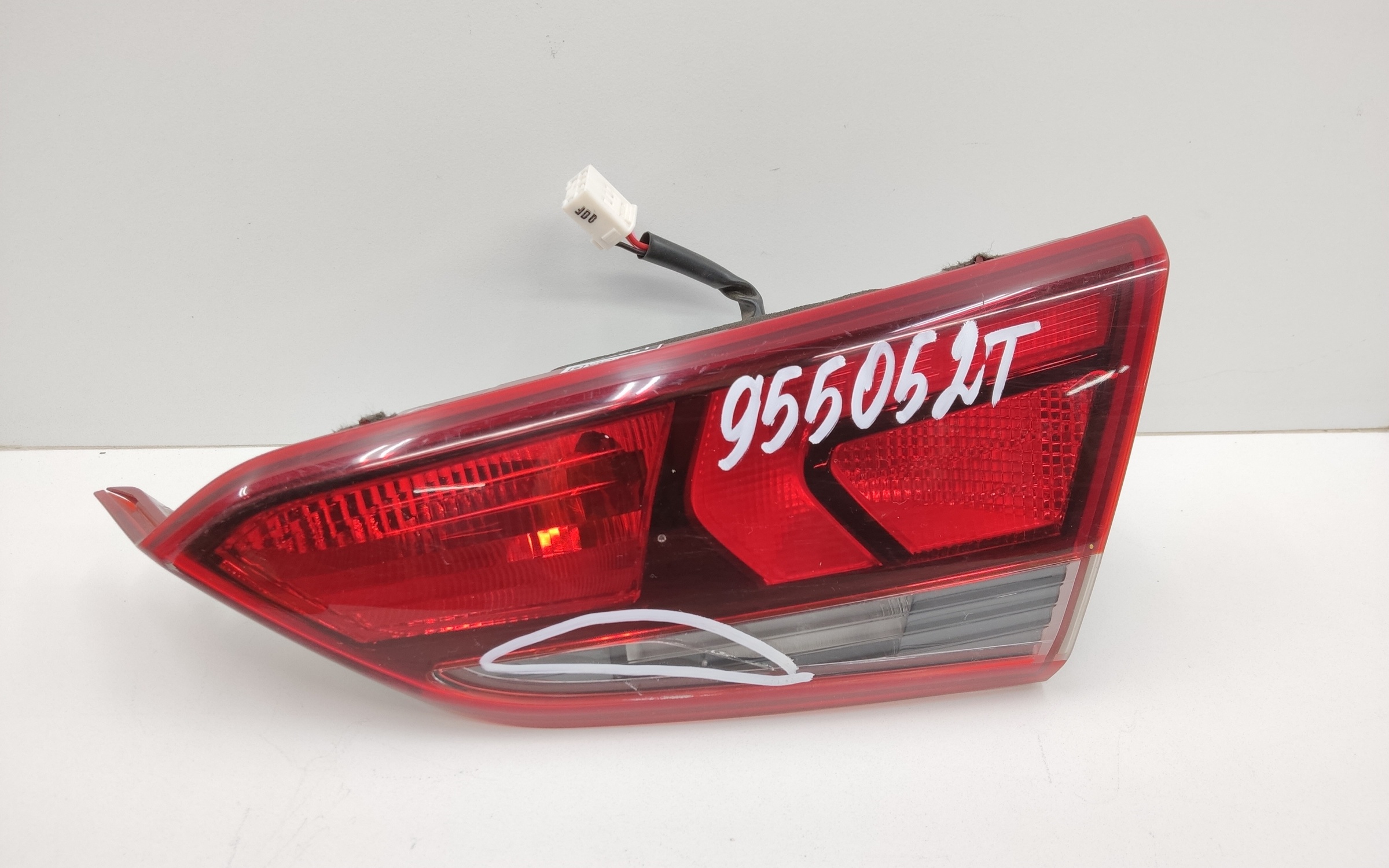 Фонарь задний правый внутренний Kia Rio 4 Sedan Restail