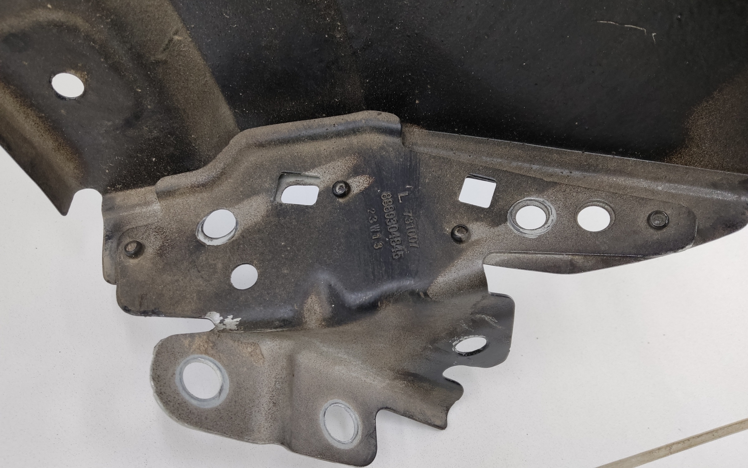 Крыло переднее левое Geely Monjaro