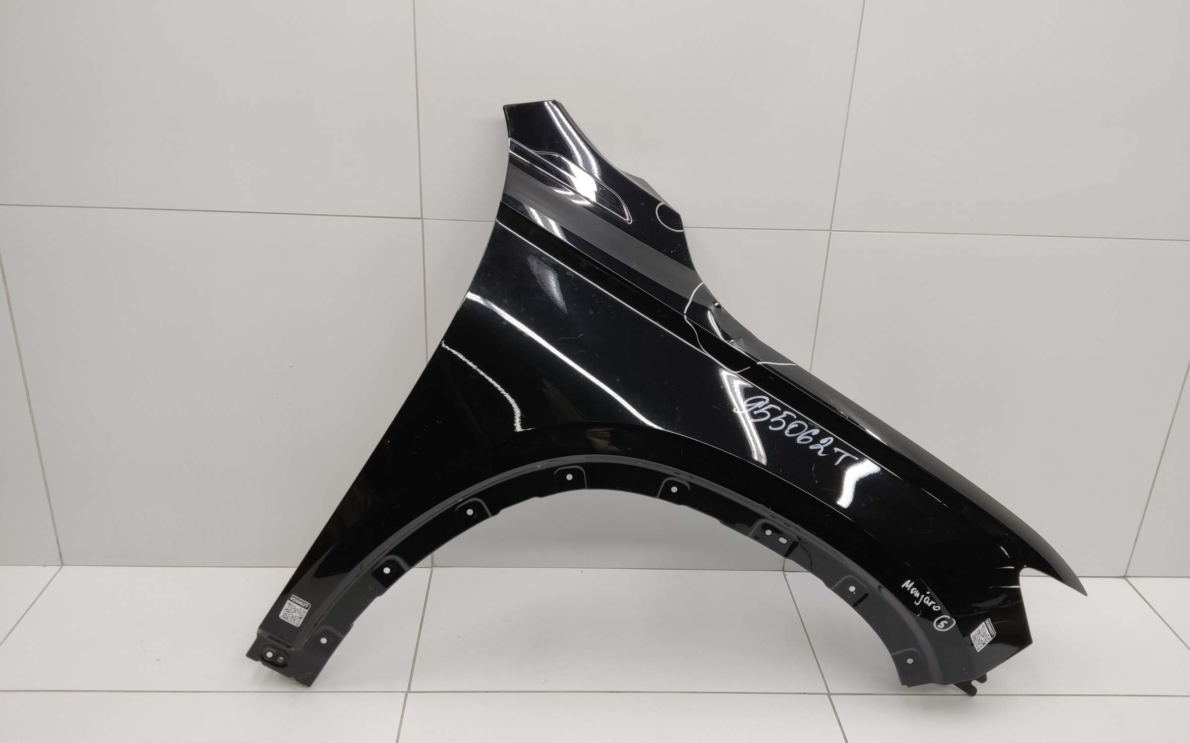 Крыло переднее правое Geely Tugella