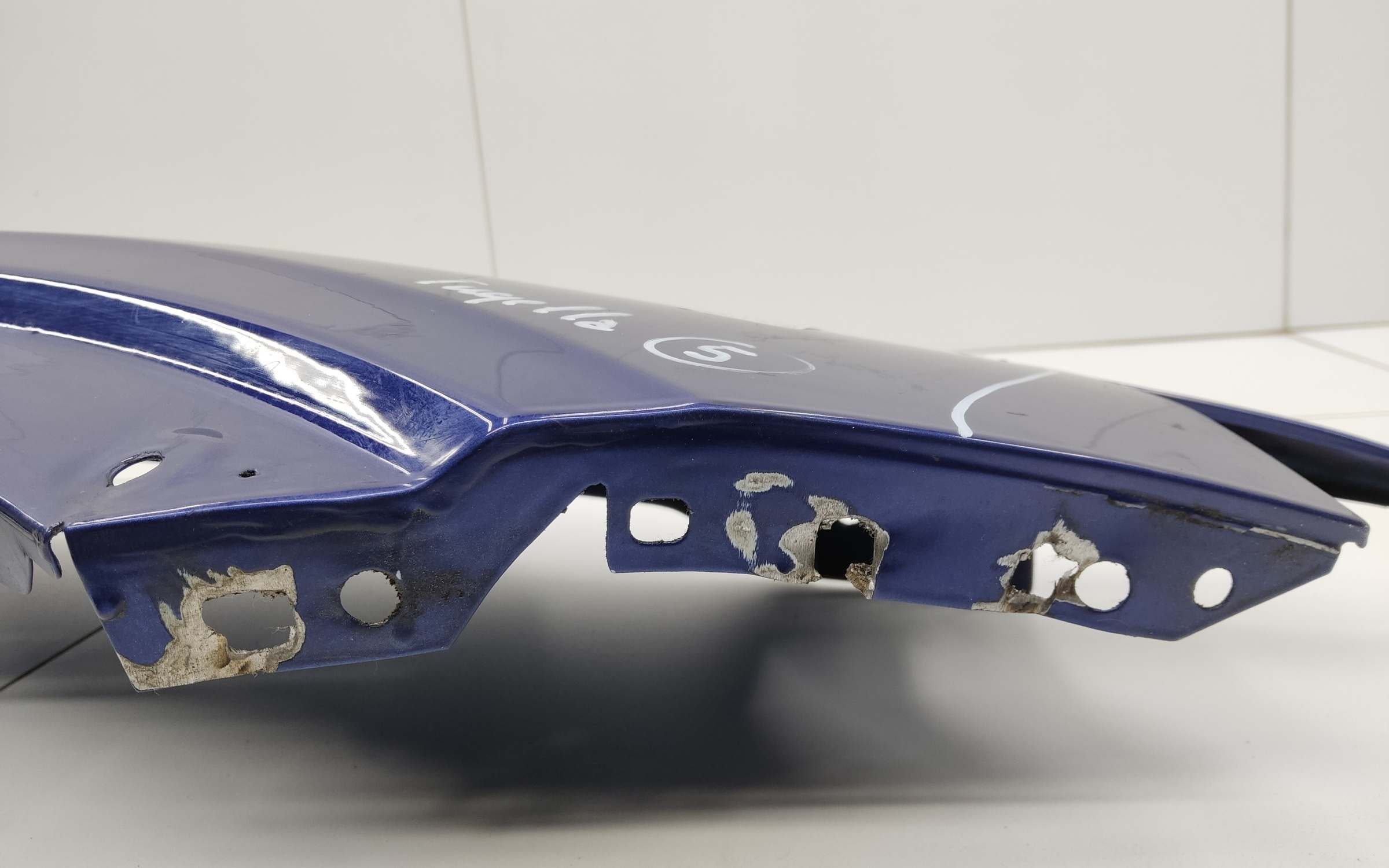 Крыло переднее правое Geely Tugella